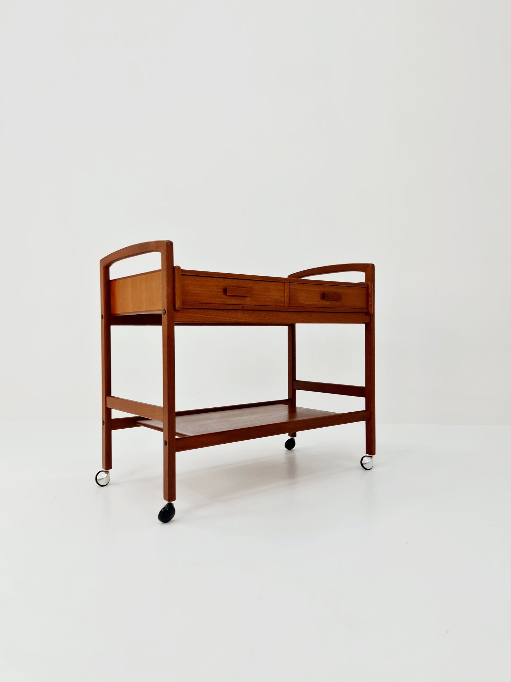 Vintage mid century danish trolley in solid teak/ bar cart By Salling Stolefabrik, 1960s