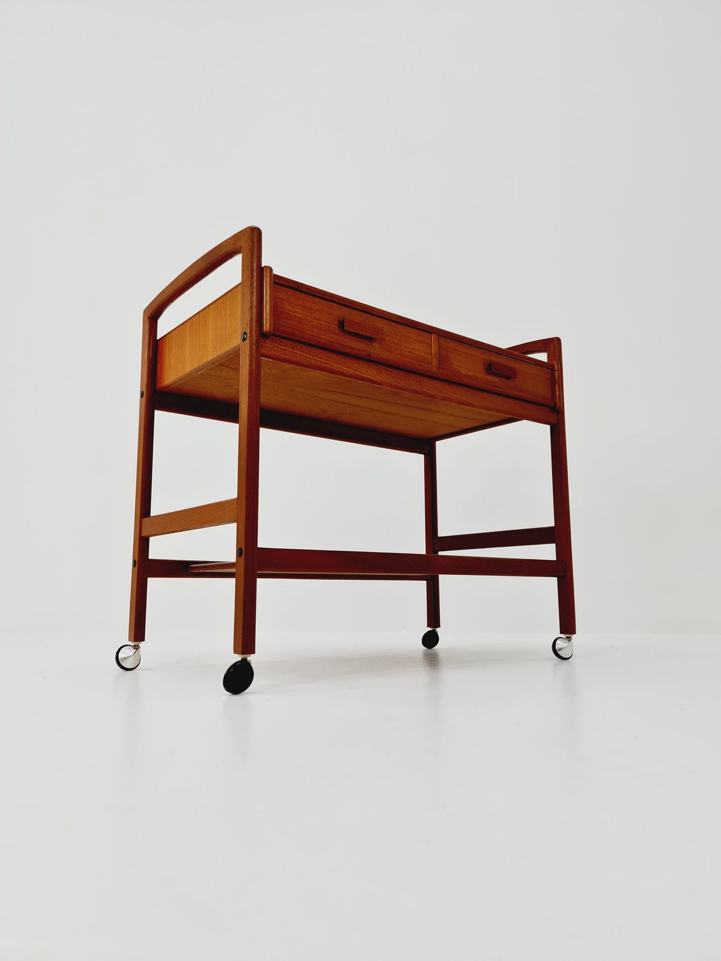Vintage mid century danish trolley in solid teak/ bar cart By Salling Stolefabrik, 1960s