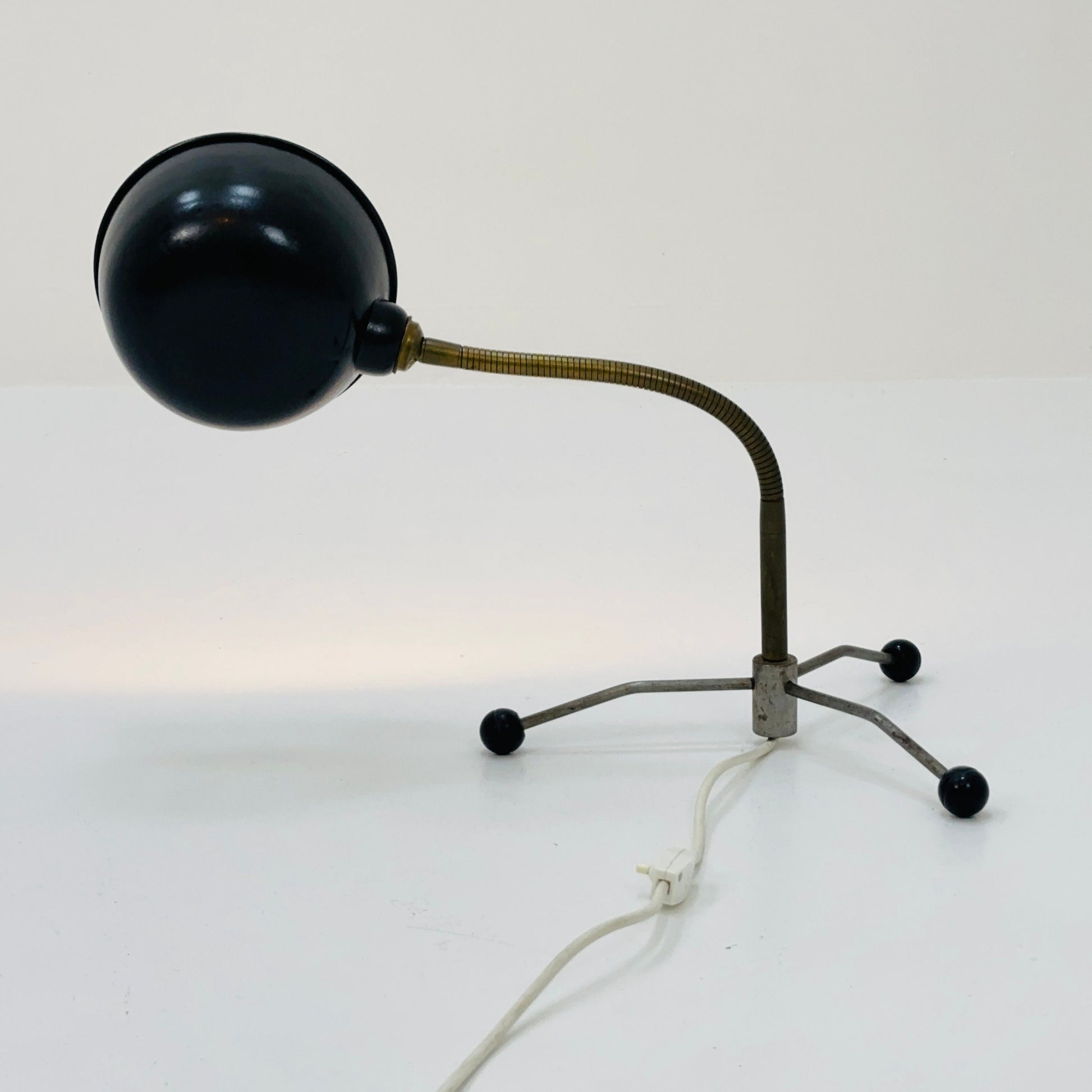 mid century industrial tripod table lamp 1980s Italy