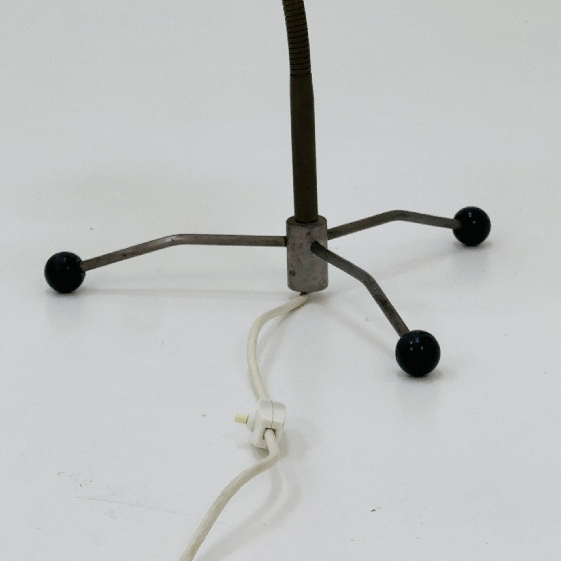 mid century industrial tripod table lamp 1980s Italy
