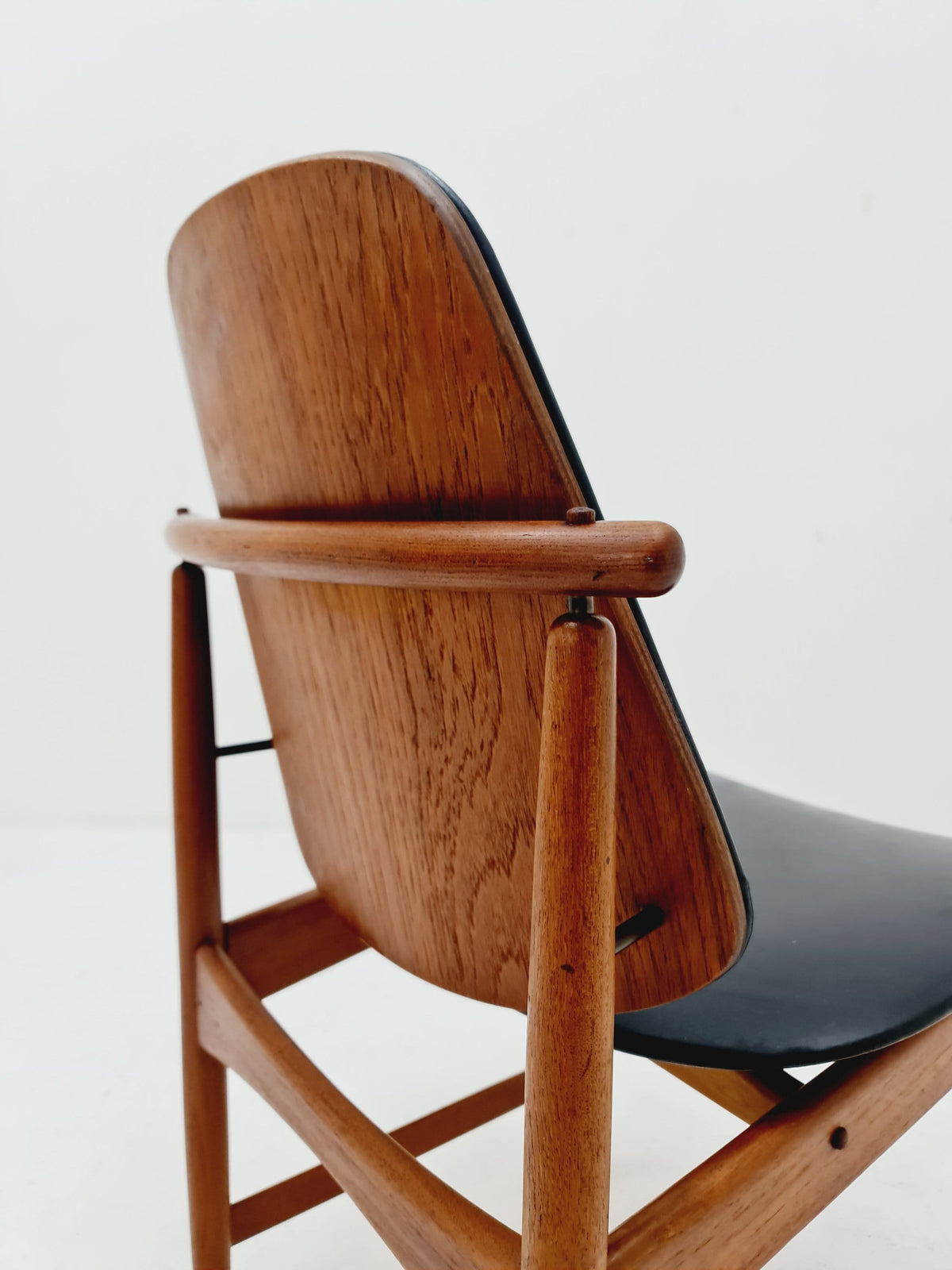Danish teak and leather chair by Arne Vodder for France & Daverkosen, 1960s