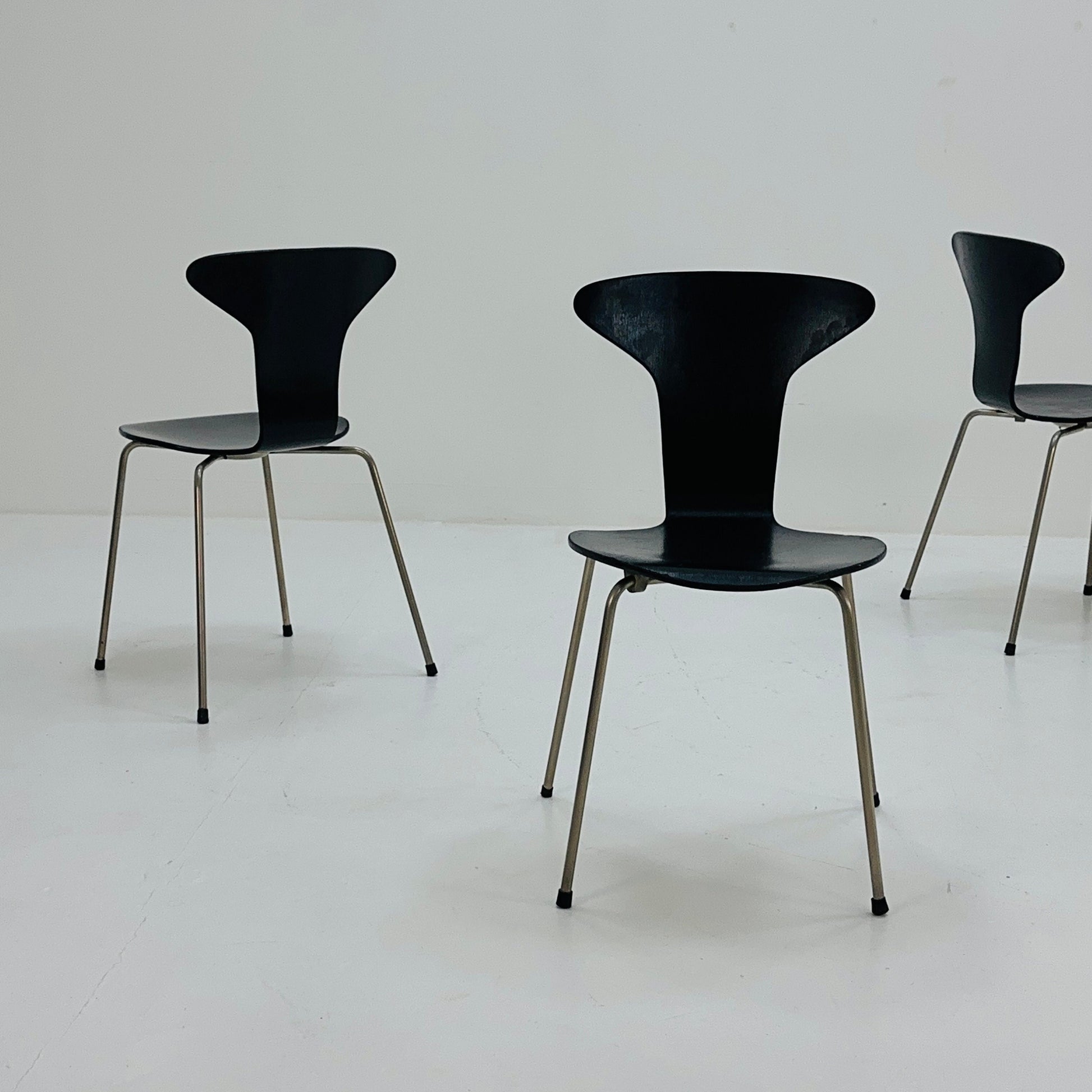 set of 4 mid century Mosquito model 3105 dining chairs by Arne Jacobsen for Fritz Hansen Denmark 1960s