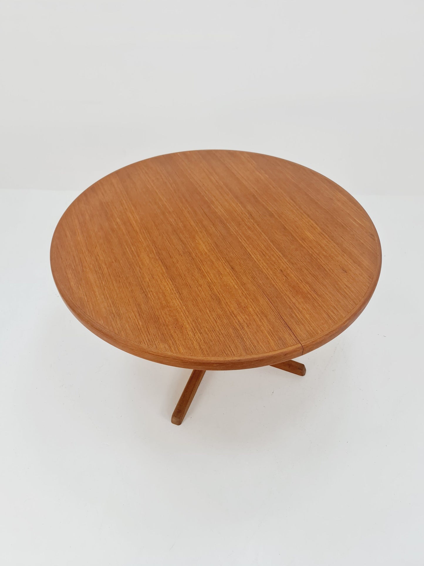 Mid century extendable Danish Modern Teak dining table by Glostrup , 1970s
