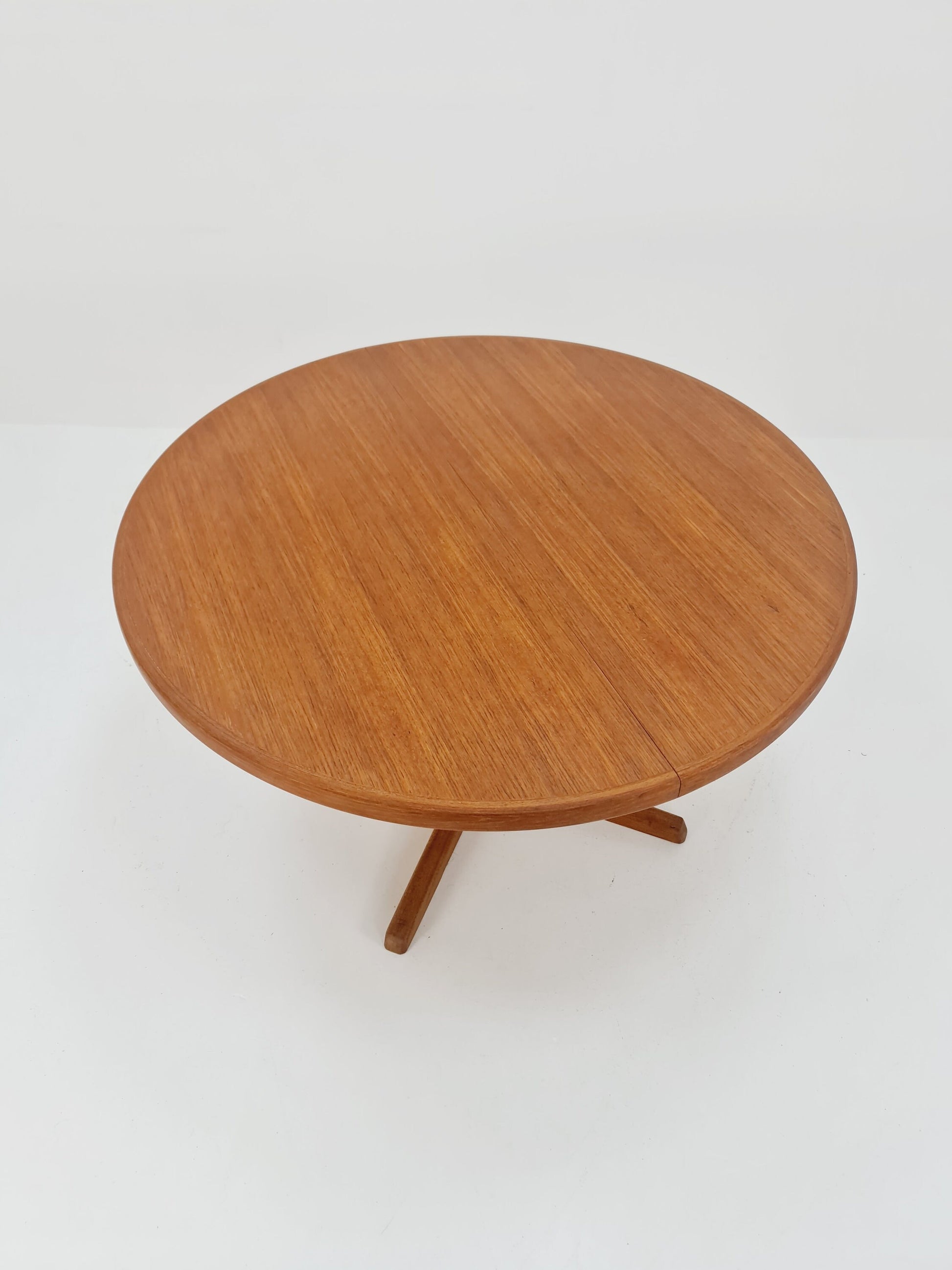 Mid century extendable Danish Modern Teak dining table by Glostrup , 1970s