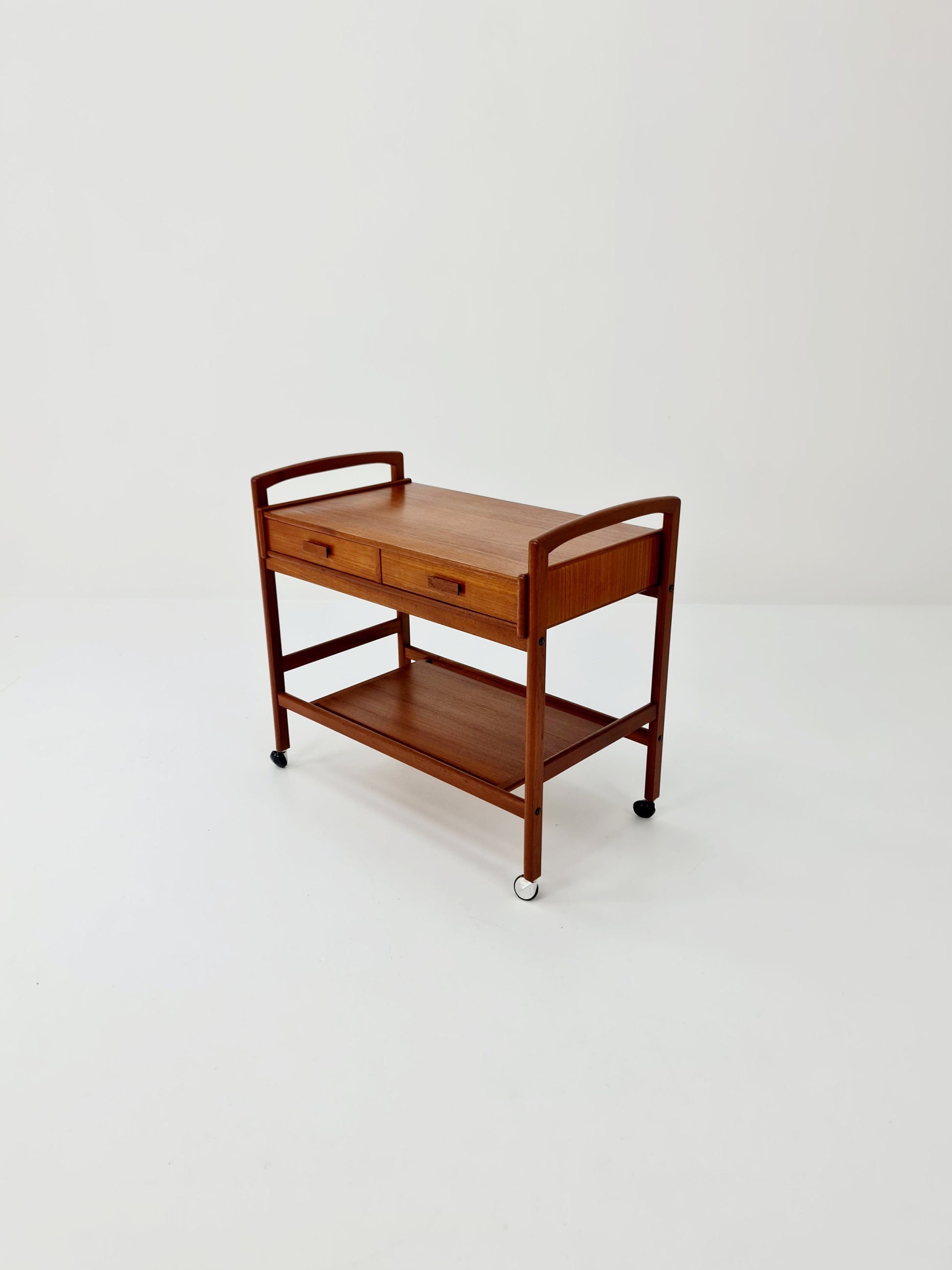 Vintage mid century danish trolley in solid teak/ bar cart By Salling Stolefabrik, 1960s