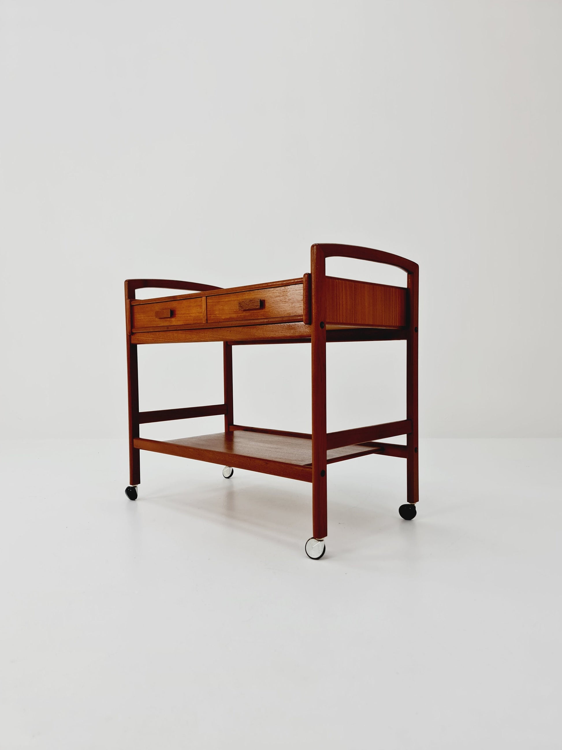 Vintage mid century danish trolley in solid teak/ bar cart By Salling Stolefabrik, 1960s