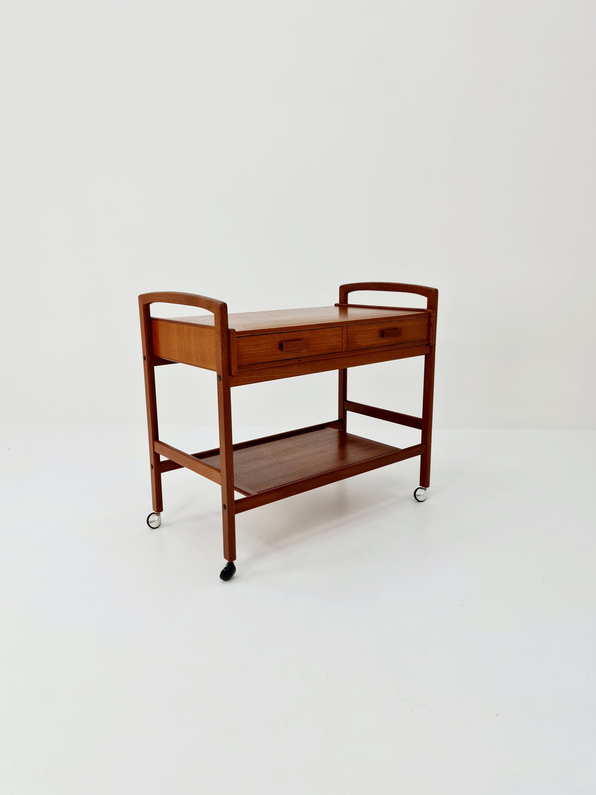 Vintage mid century danish trolley in solid teak/ bar cart By Salling Stolefabrik, 1960s