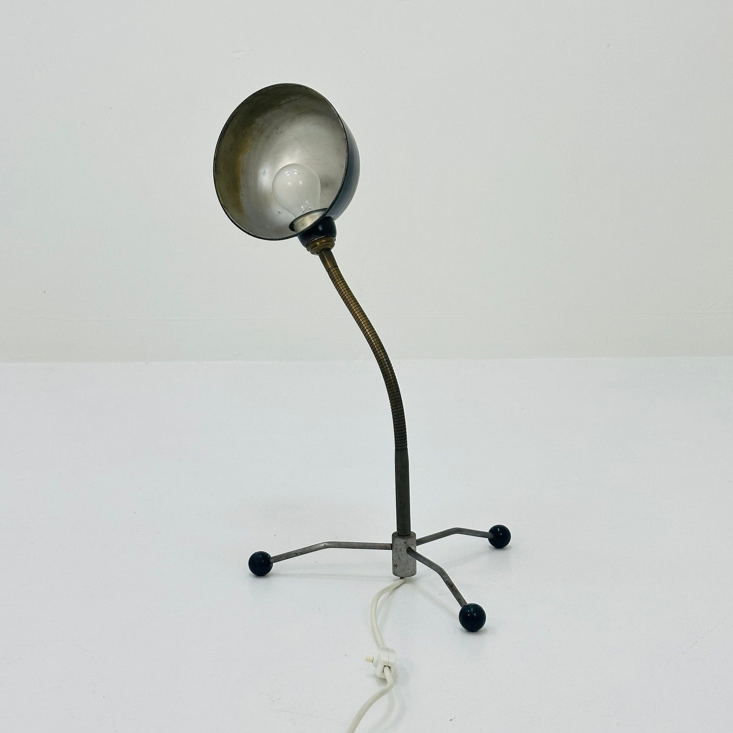 mid century industrial tripod table lamp 1980s Italy