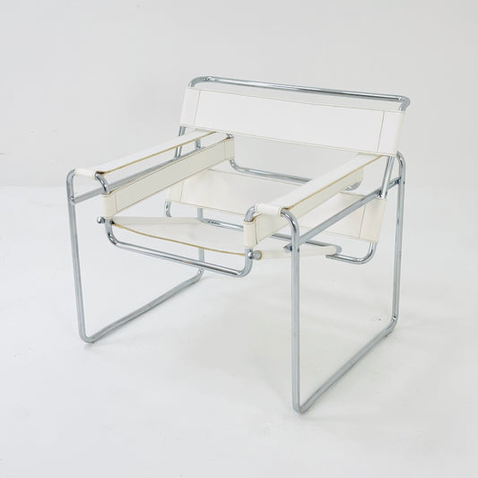 Mid century B3 Wassily white lounge Chair by Marcel Breuer for Gavina, 1980s
