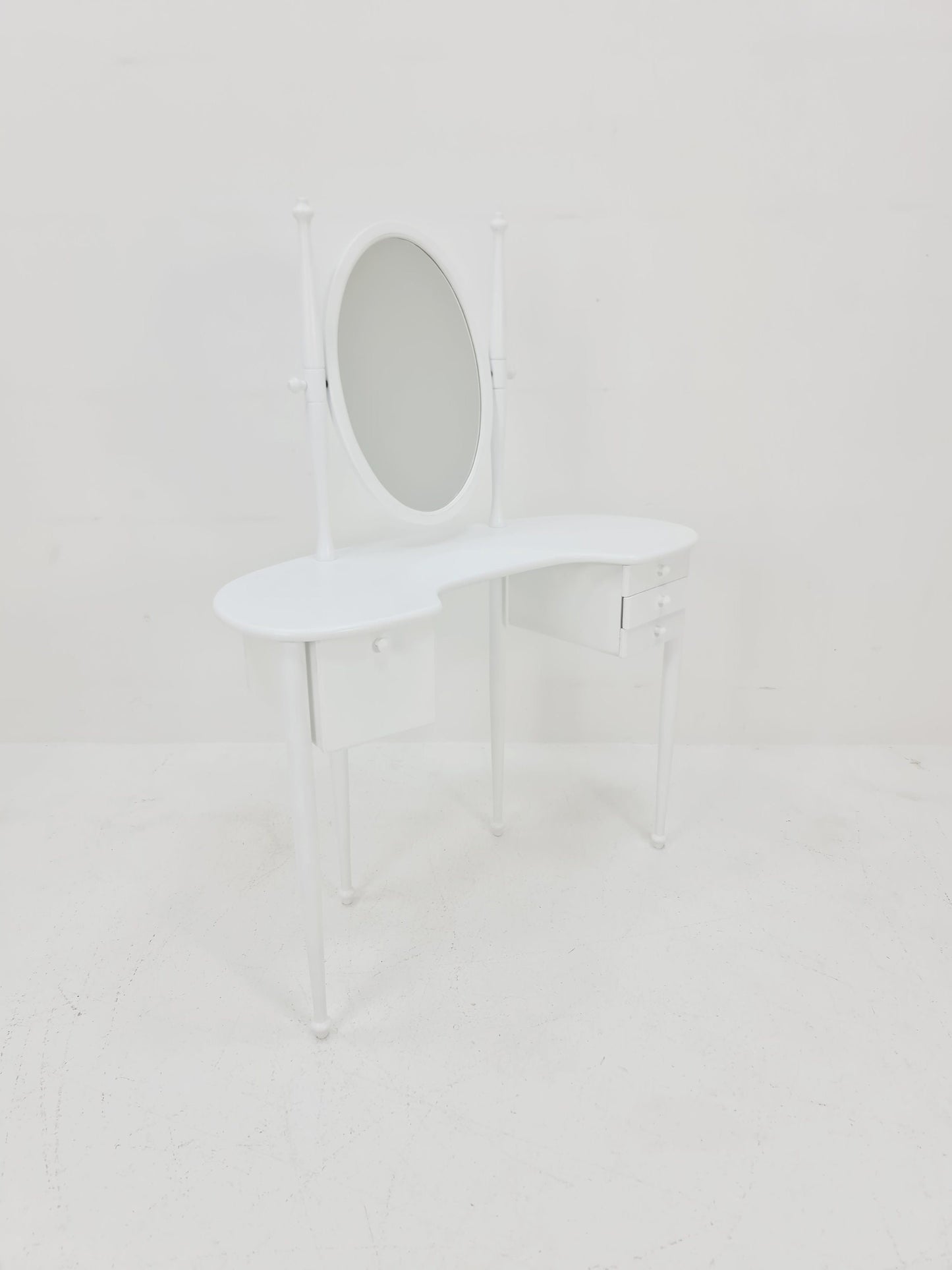 Mid Century Modern Swedish vanity table/ make up By AB Nybrofabriken Model Romantica, 1960s