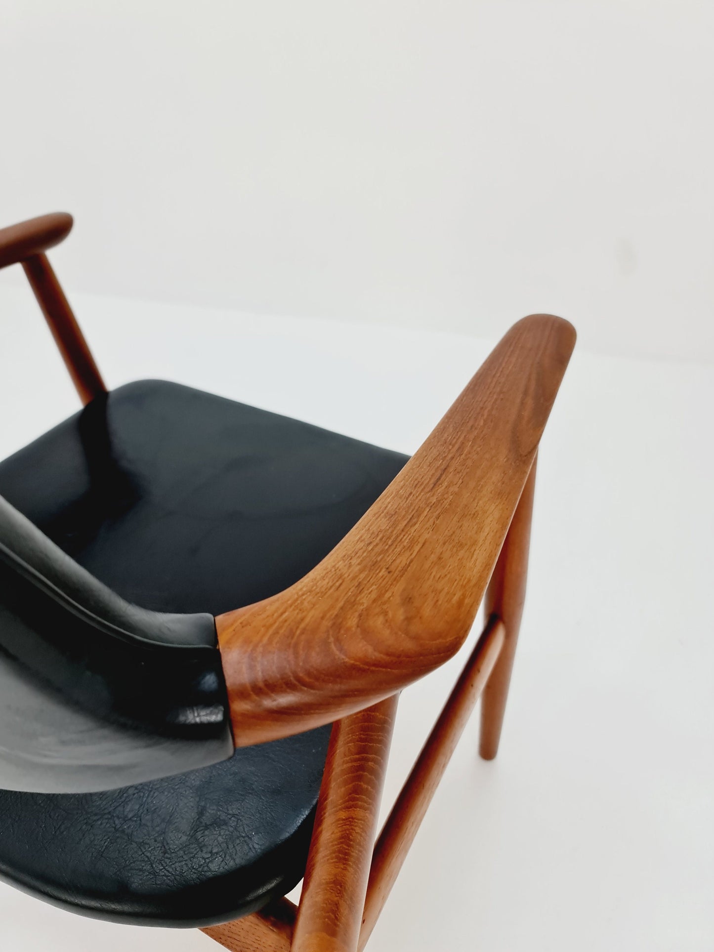 Mid century Danish Teak and Leather arm chair by Svend Age Eriksen for Glostrup from the 60s