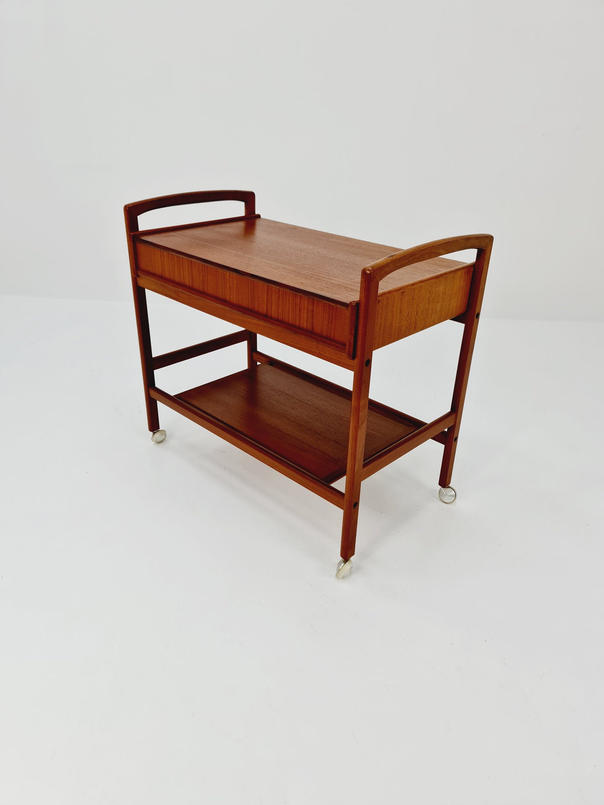 Vintage mid century danish trolley in solid teak/ bar cart By Salling Stolefabrik, 1960s