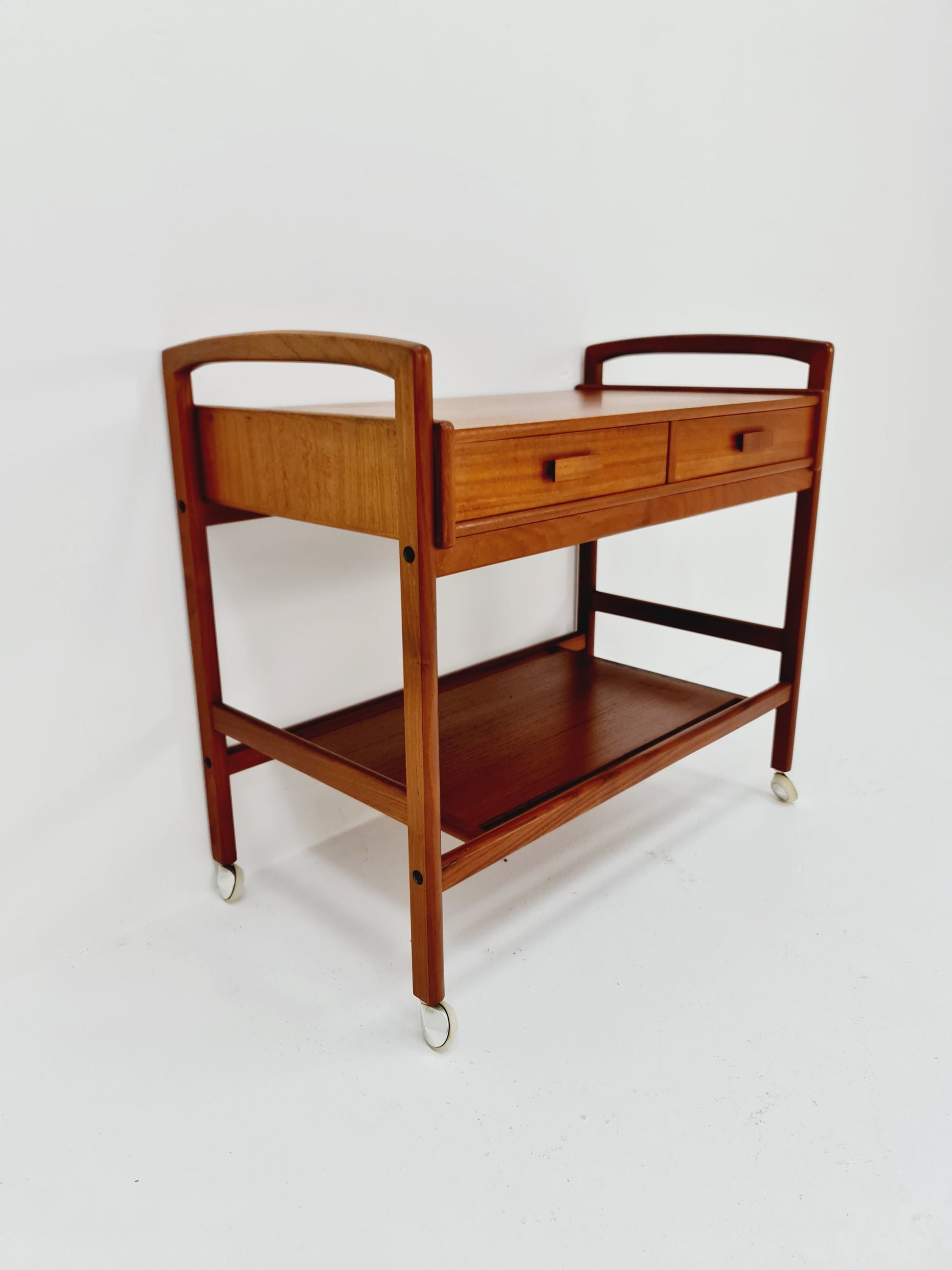 Vintage mid century danish trolley in solid teak/ bar cart By Salling Stolefabrik, 1960s
