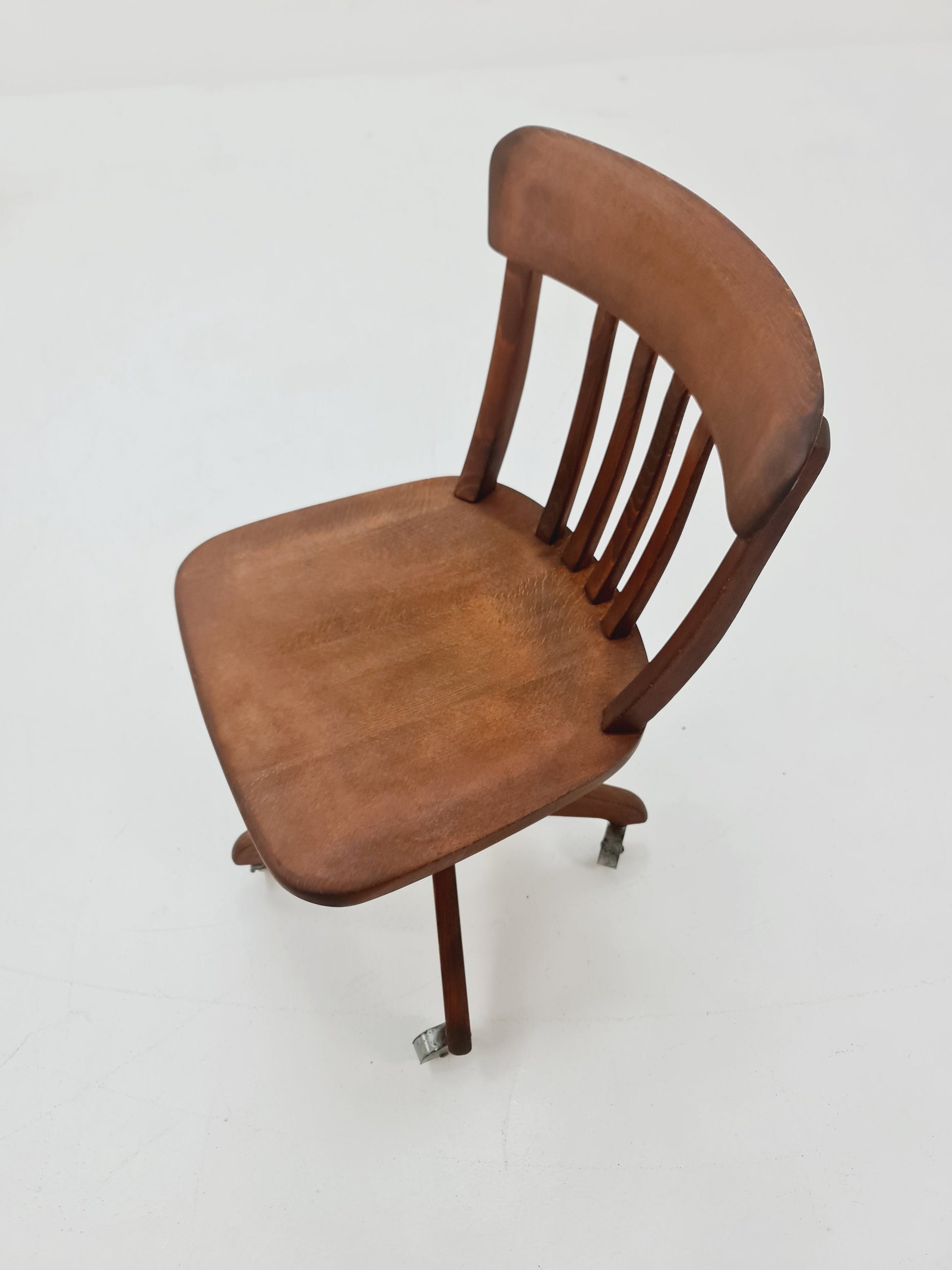 Bauhaus swivel office chair in solid wood By Der FerderDreh 1930s