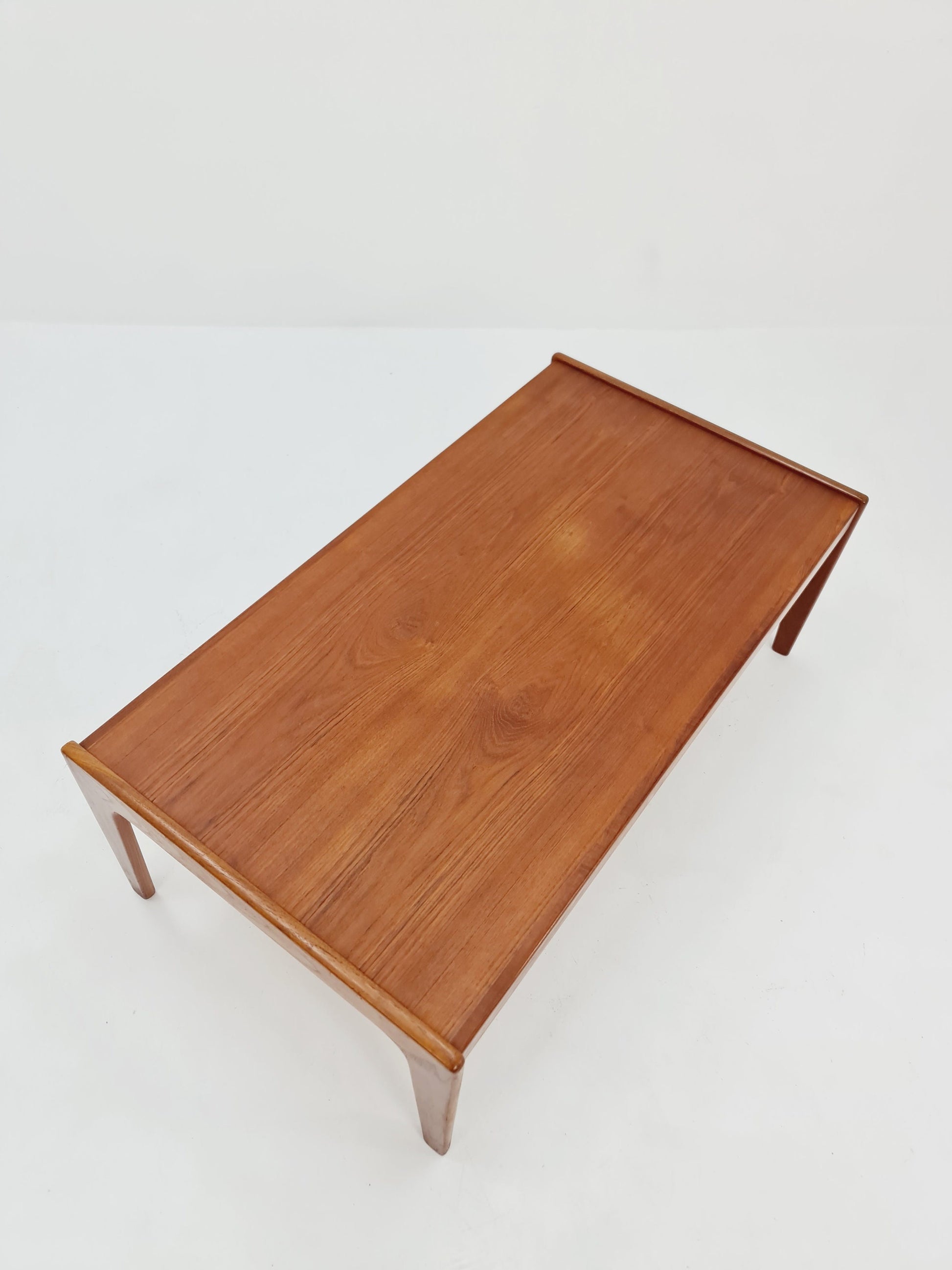 Danish Coffee Table by Arne Wahl Iversen for Komfort Møbelfabrik, 1960s