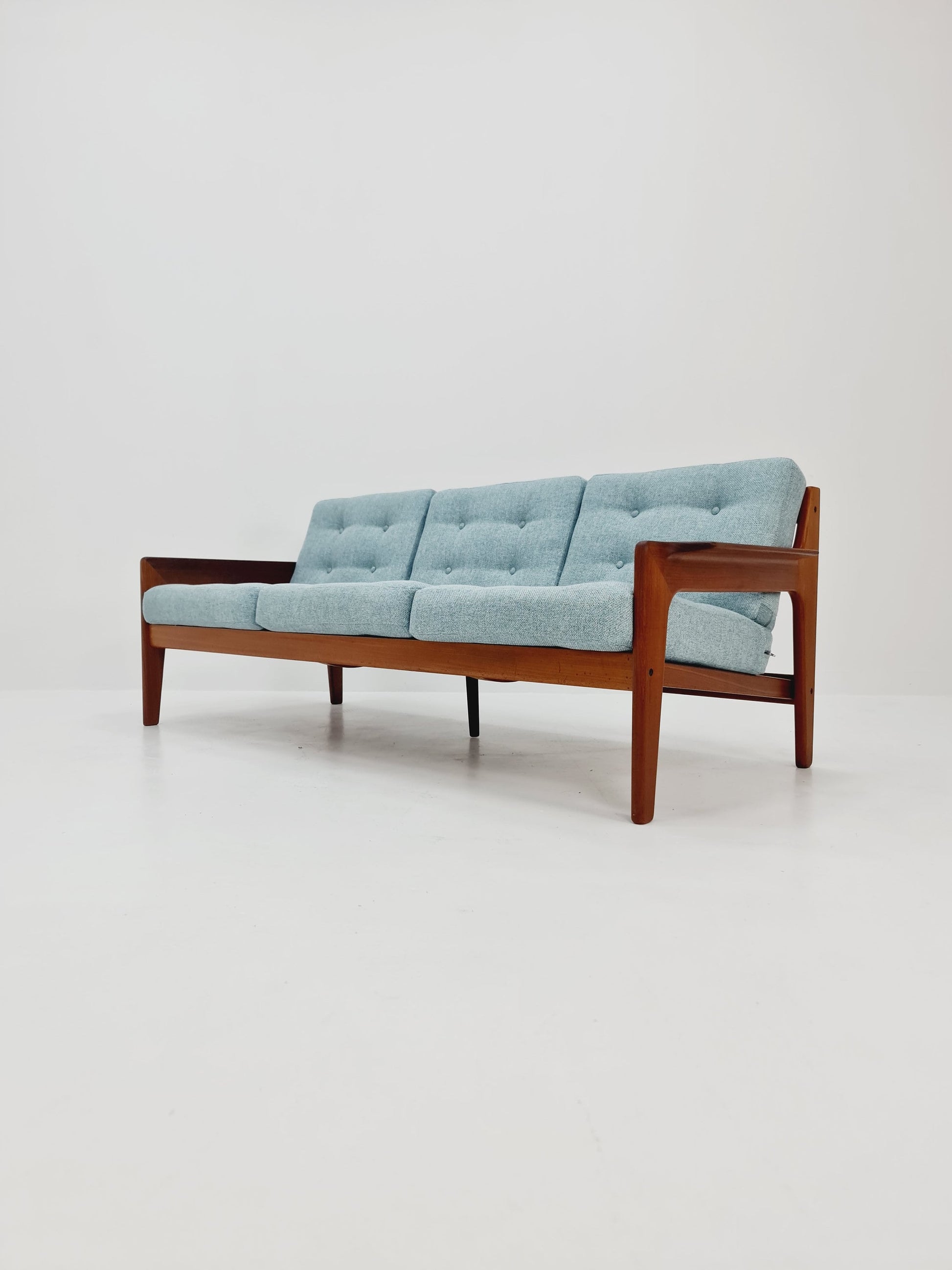 Mid century easy lounge couch by Arne Wahl Iversen for komfort teak , 1960s