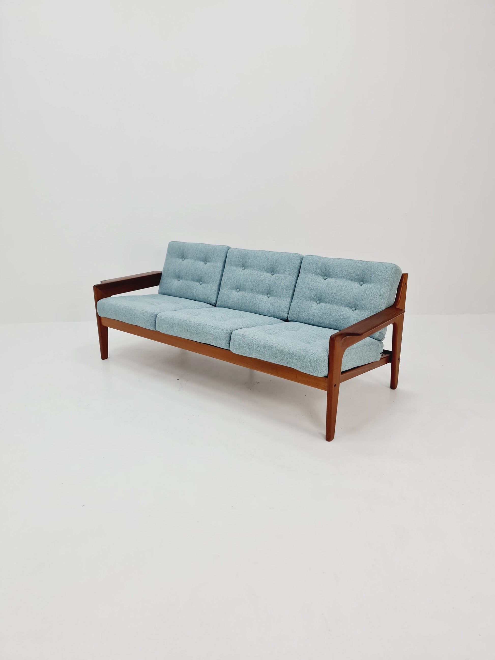 Mid century easy lounge couch by Arne Wahl Iversen for komfort teak , 1960s
