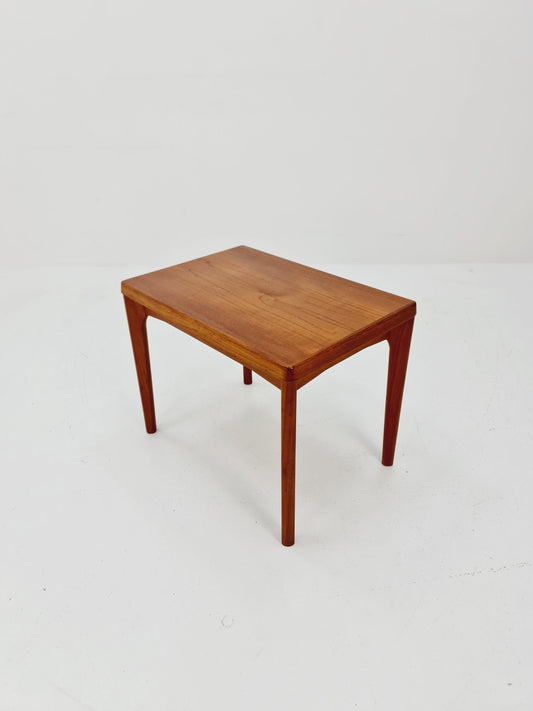 Danish Teak Coffee Table by Henning Kjaernulf By Vejle Møbelfabrik, 1960s