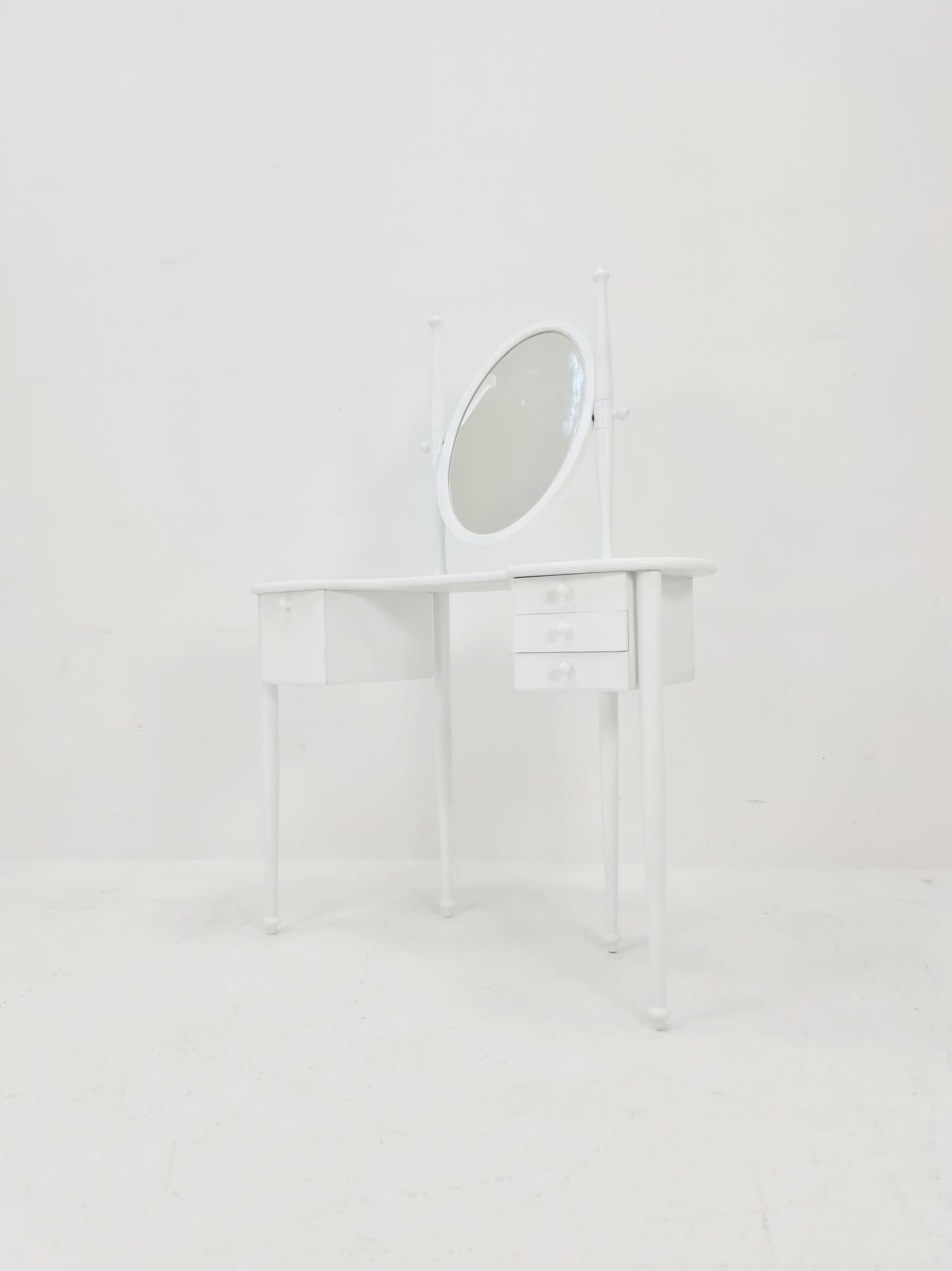 Mid Century Modern Swedish vanity table/ make up By AB Nybrofabriken Model Romantica, 1960s