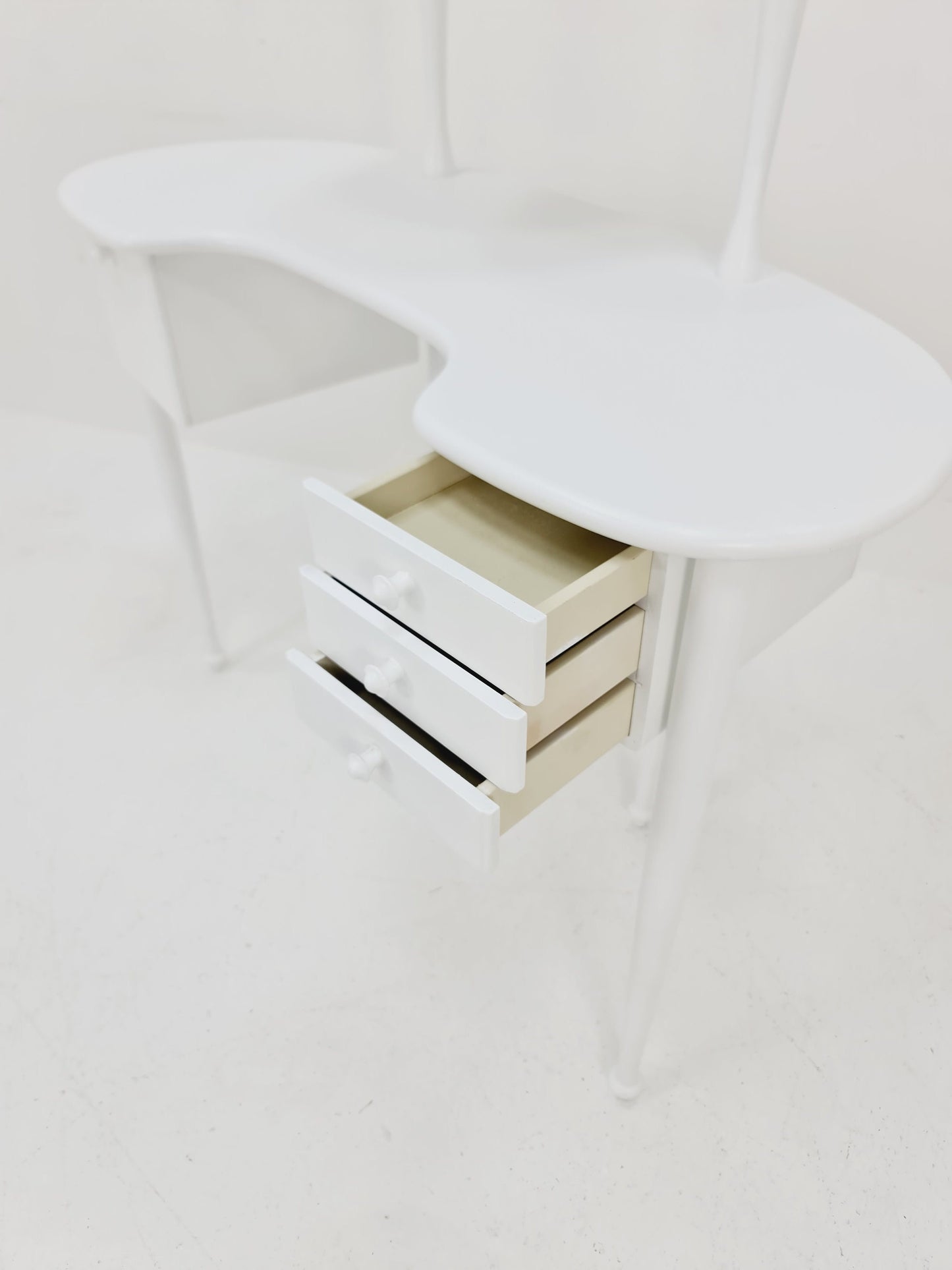 Mid Century Modern Swedish vanity table/ make up By AB Nybrofabriken Model Romantica, 1960s