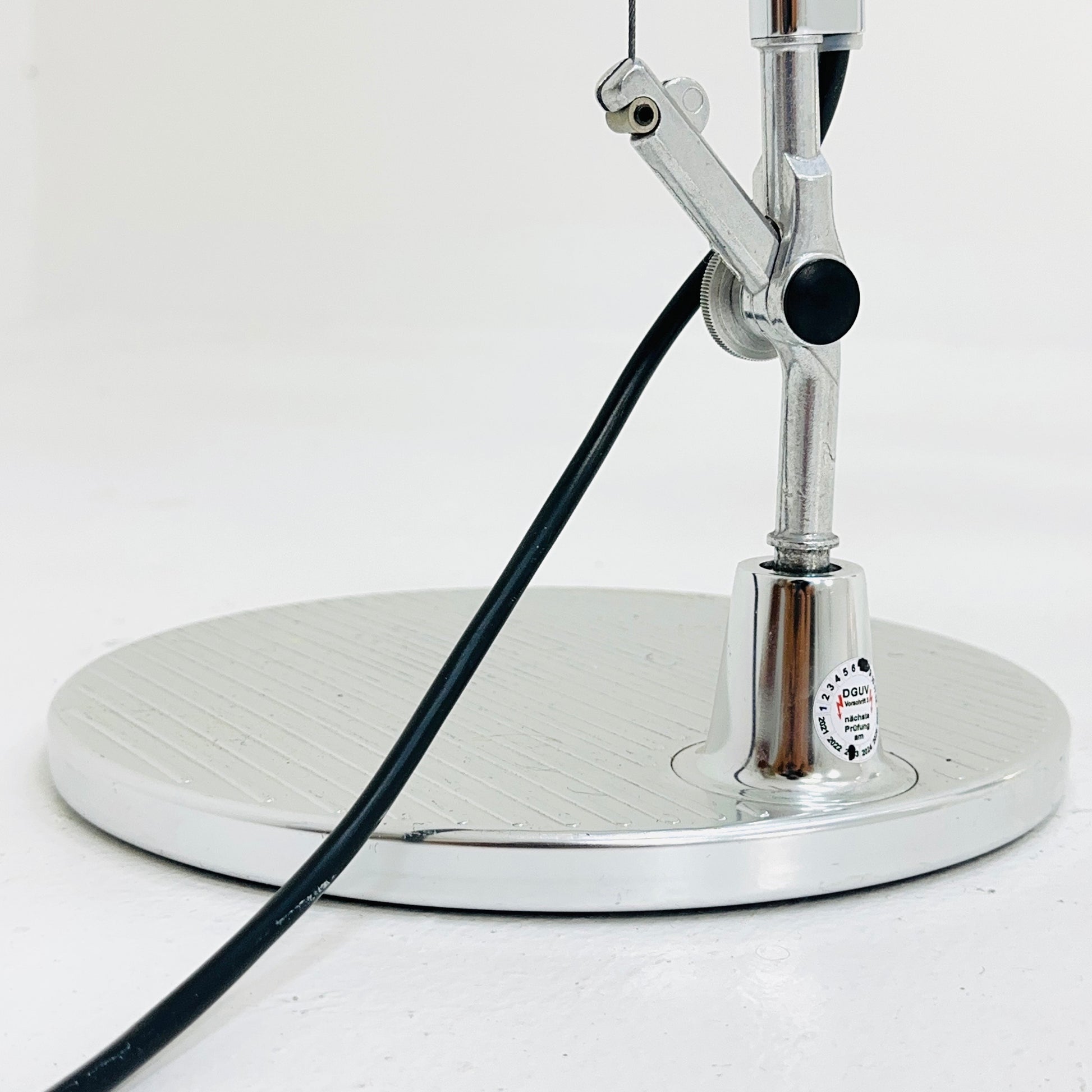 A pair of 'Tolomeo' desktop lamps by Michele De Lucchi & Giancarlo Fassina for Artemide. Italy