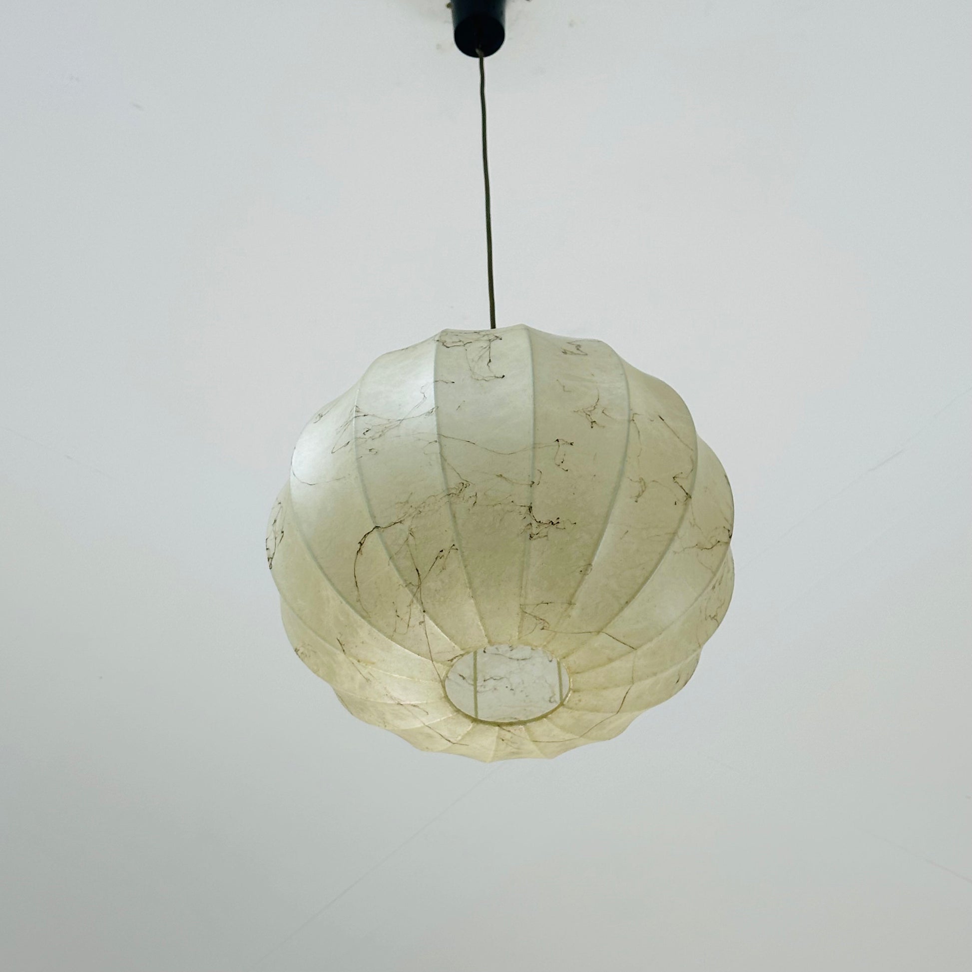 Big Space age pendant lamp by Designer Achille & Pier Giacomo Castiglioni : Bovezzo (Italy)