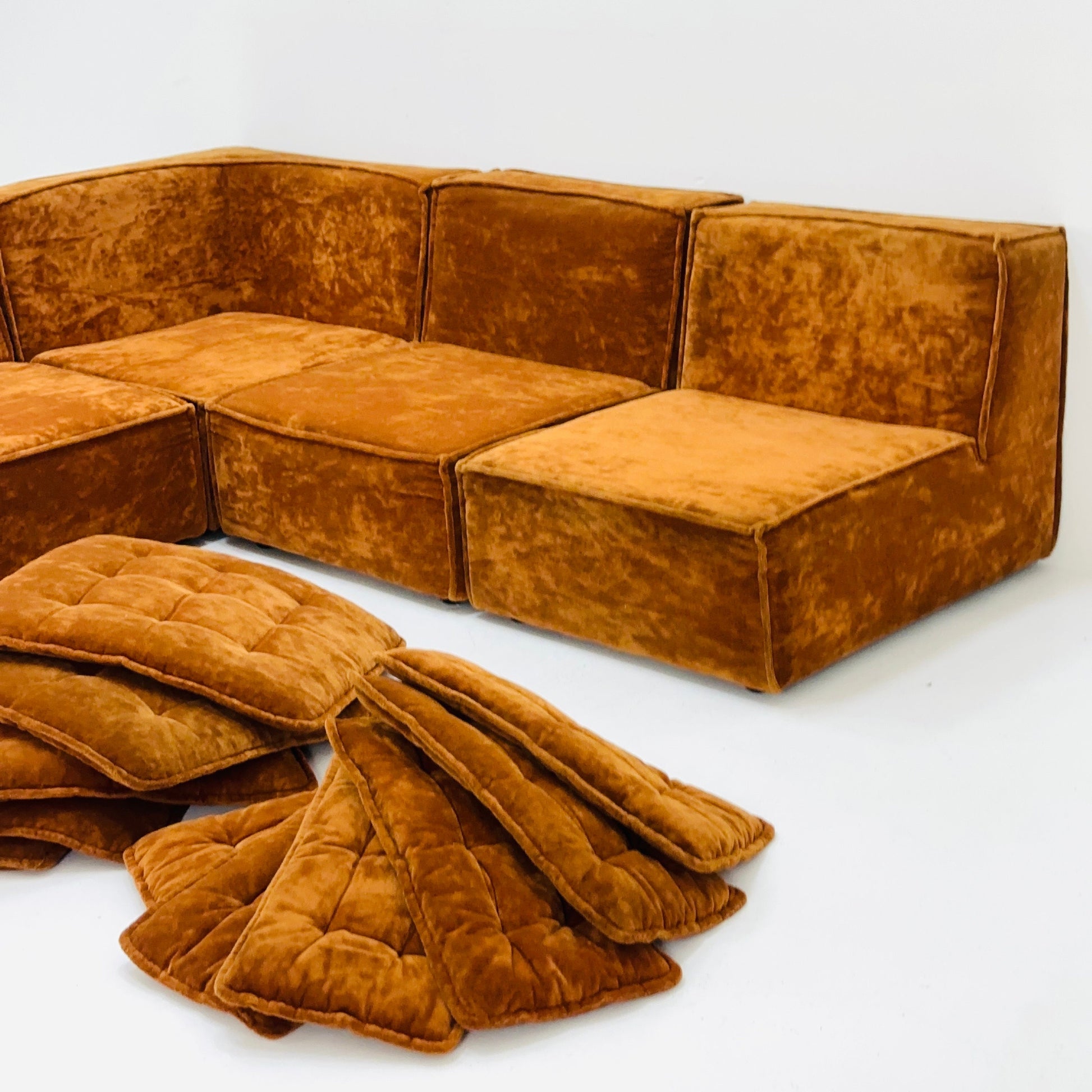 Italian mid century brown modular sofa/couch, 1970s, set of 5