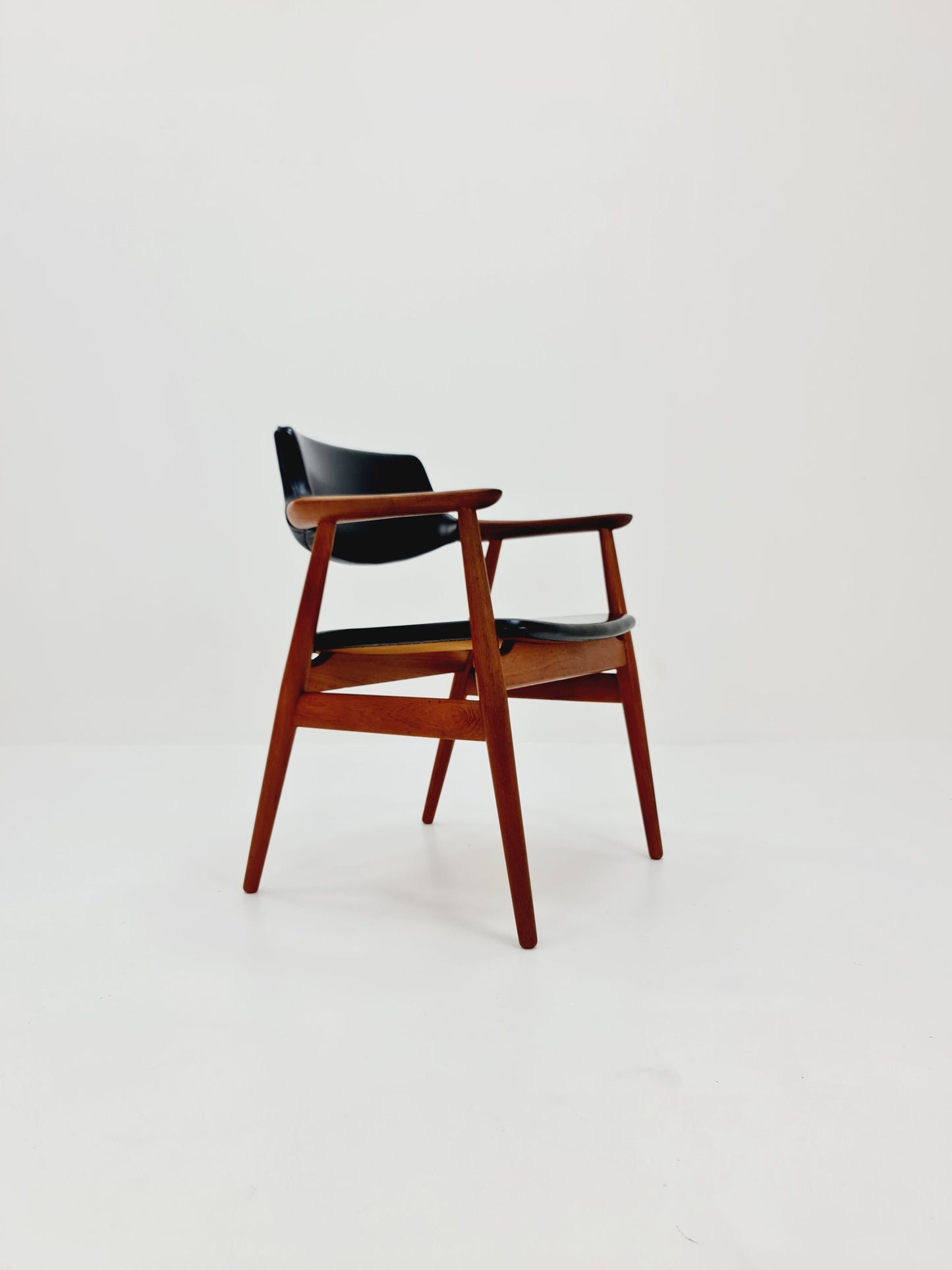 Mid century Danish Teak and Leather arm chair by Svend Age Eriksen for Glostrup from the 60s