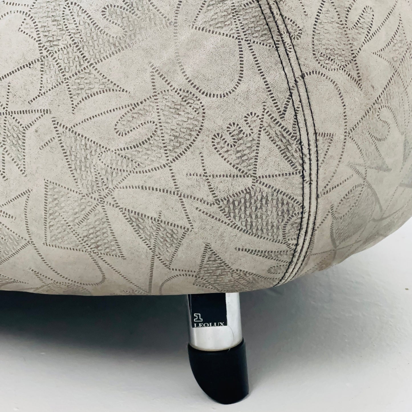 Set of 2 Mid century Orginal Leather Pallone lounge chairs by Roy de Scheemaker for Leolux, 1980s