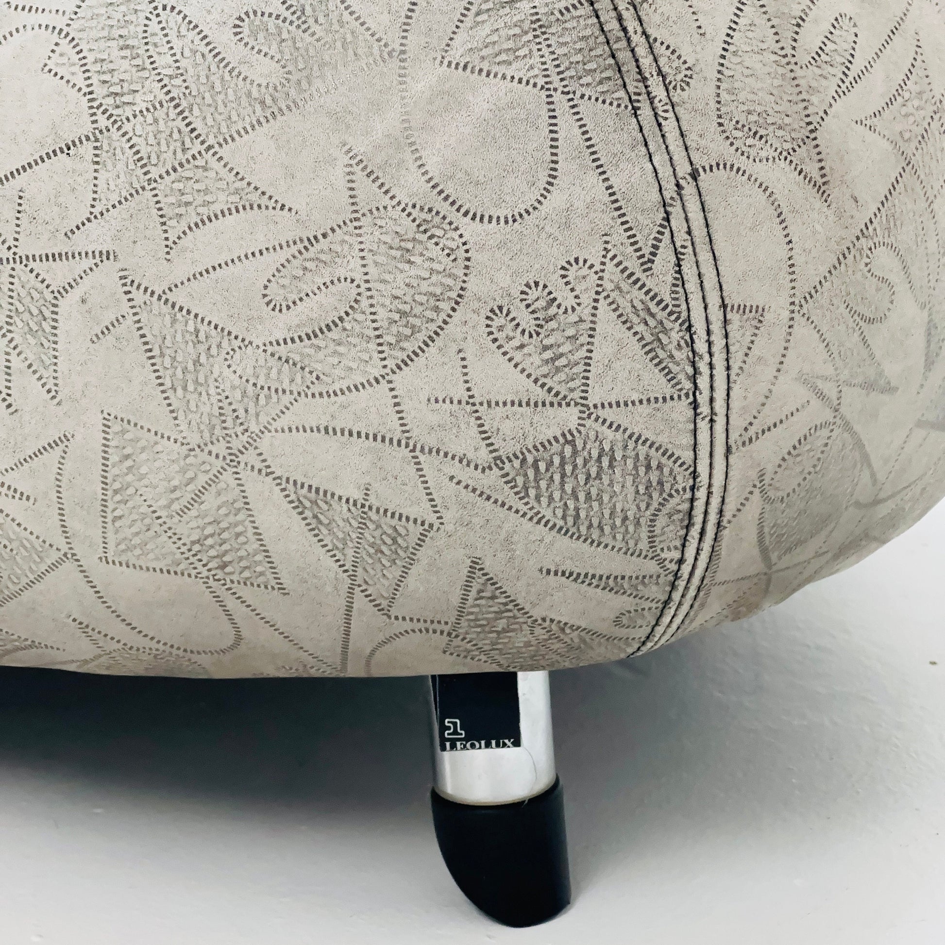 Set of 2 Mid century Orginal Leather Pallone lounge chairs by Roy de Scheemaker for Leolux, 1980s