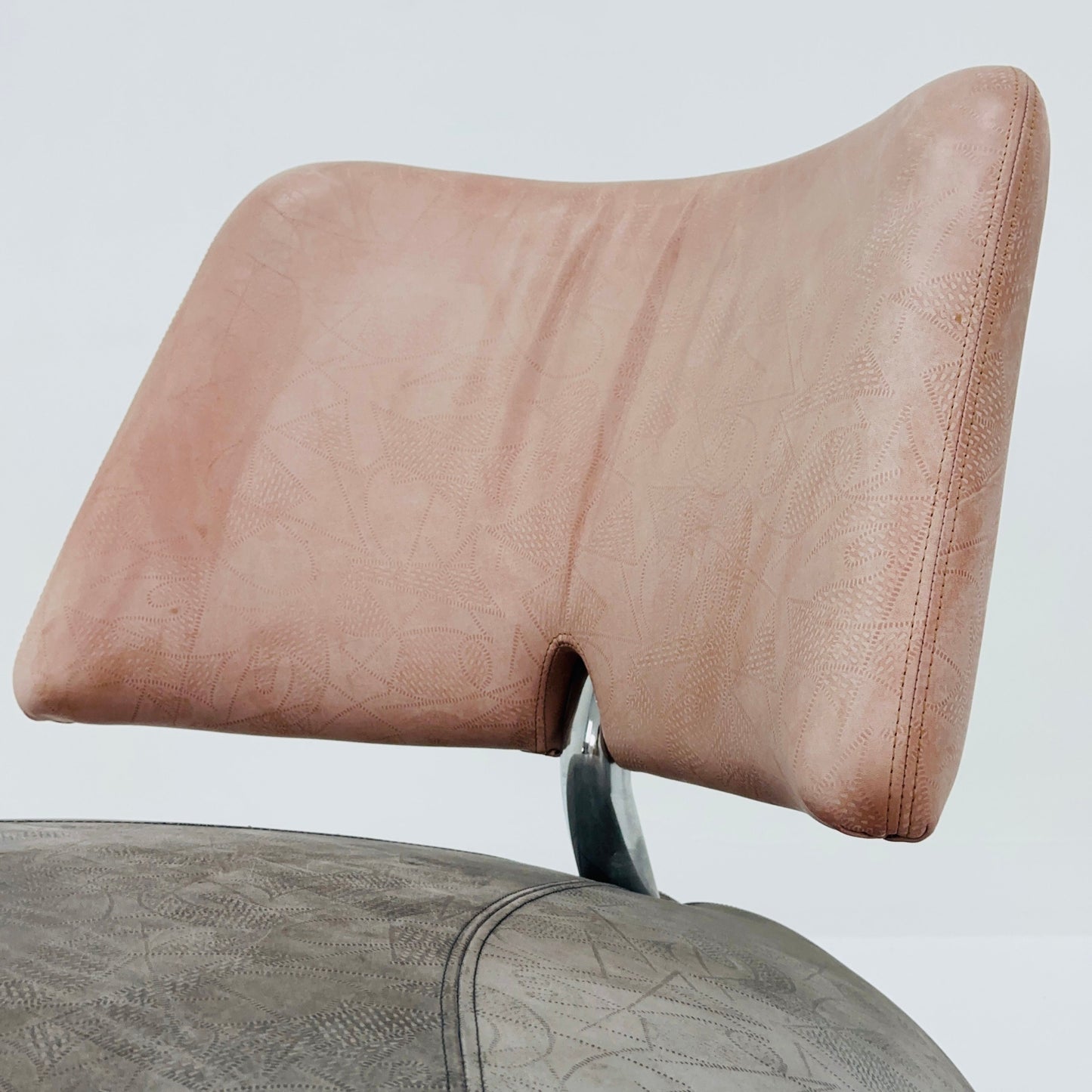 Set of 2 Mid century Orginal Leather Pallone lounge chairs by Roy de Scheemaker for Leolux, 1980s