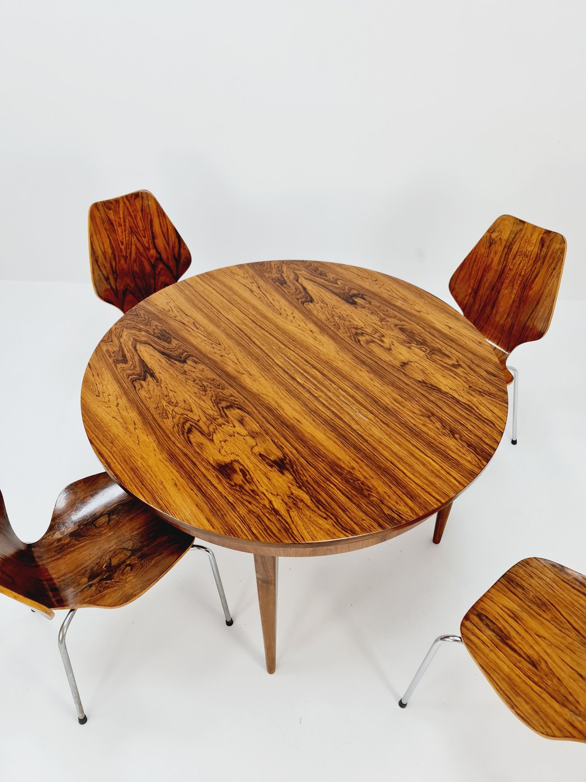 Round German Rosewood Dining Table from Lübke, 1960s
