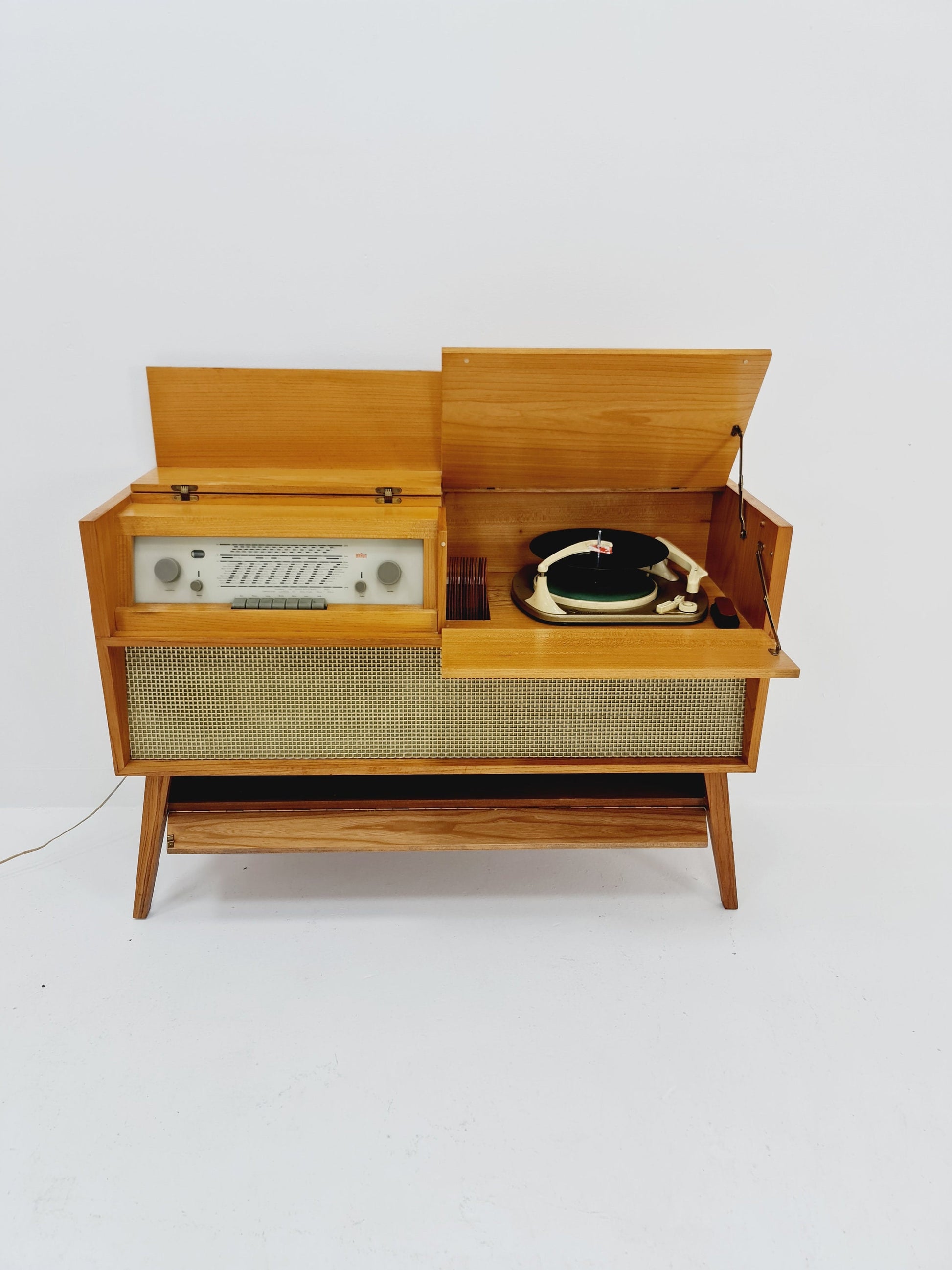 Mid Century Modern German ash record player, radio by Braun “MM 4 ”, 1960s