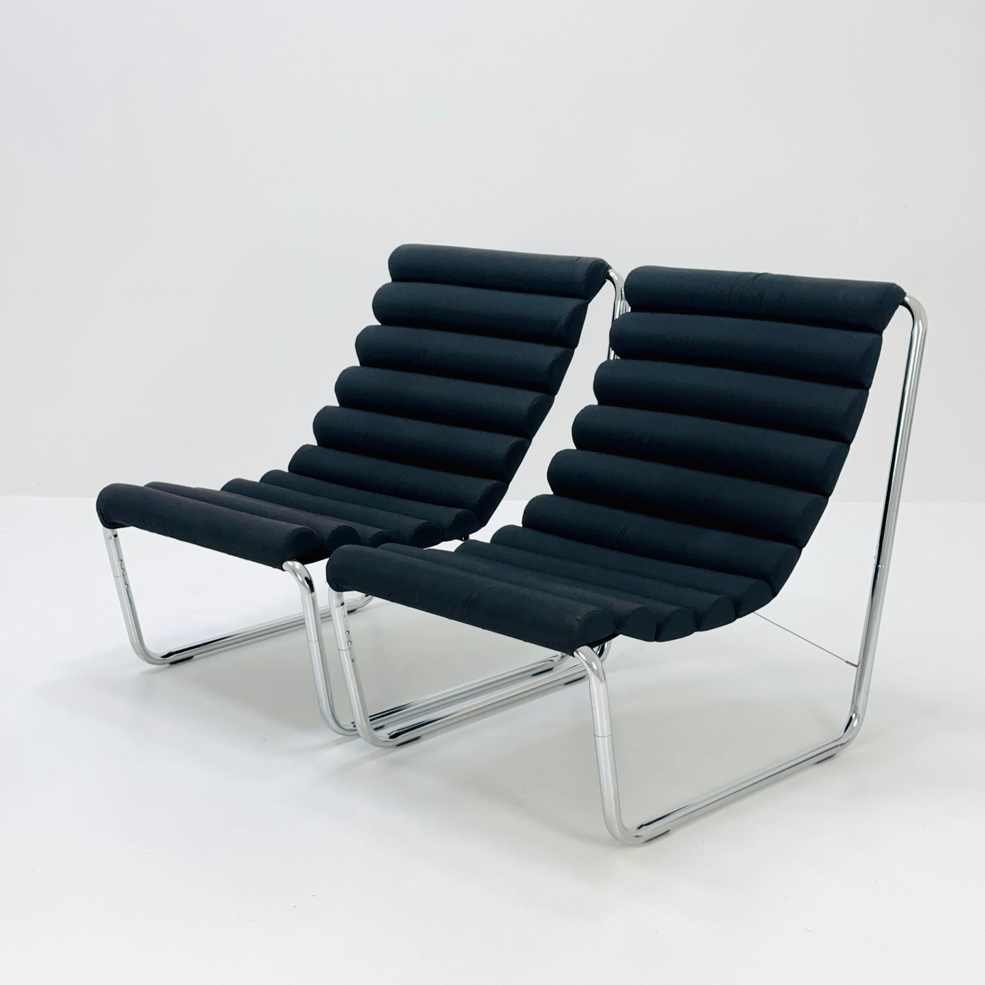 1 of 2 Mid Century Vintage Bauhaus Boudins Lounge Chairs by Michel Boyer 1970s France