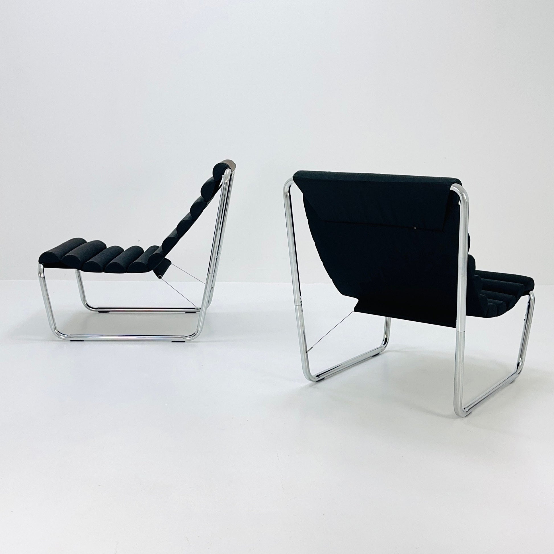 1 of 2 Mid Century Vintage Bauhaus Boudins Lounge Chairs by Michel Boyer 1970s France