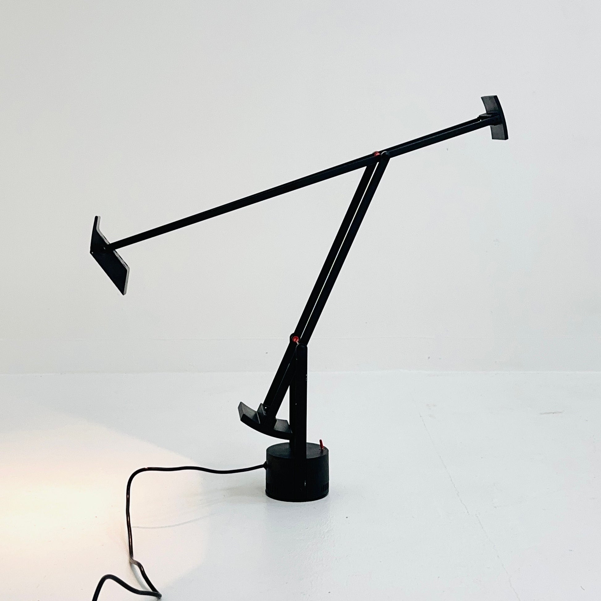 Vintage Italian Tizio Table Lamp by Richard Sapper for Artemide, 1972