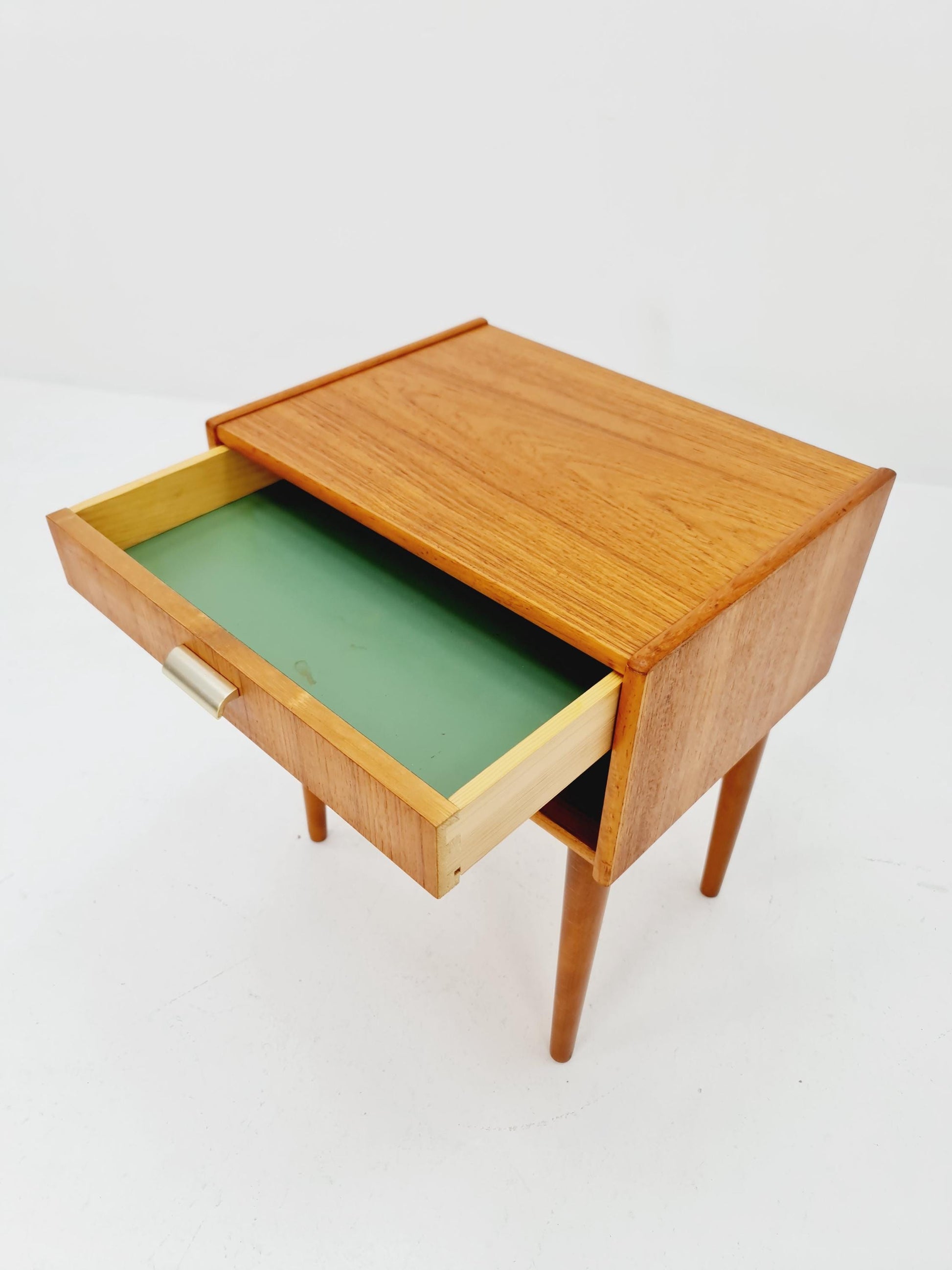Mid century Scandinavian teak side table / bedside table, 1960s