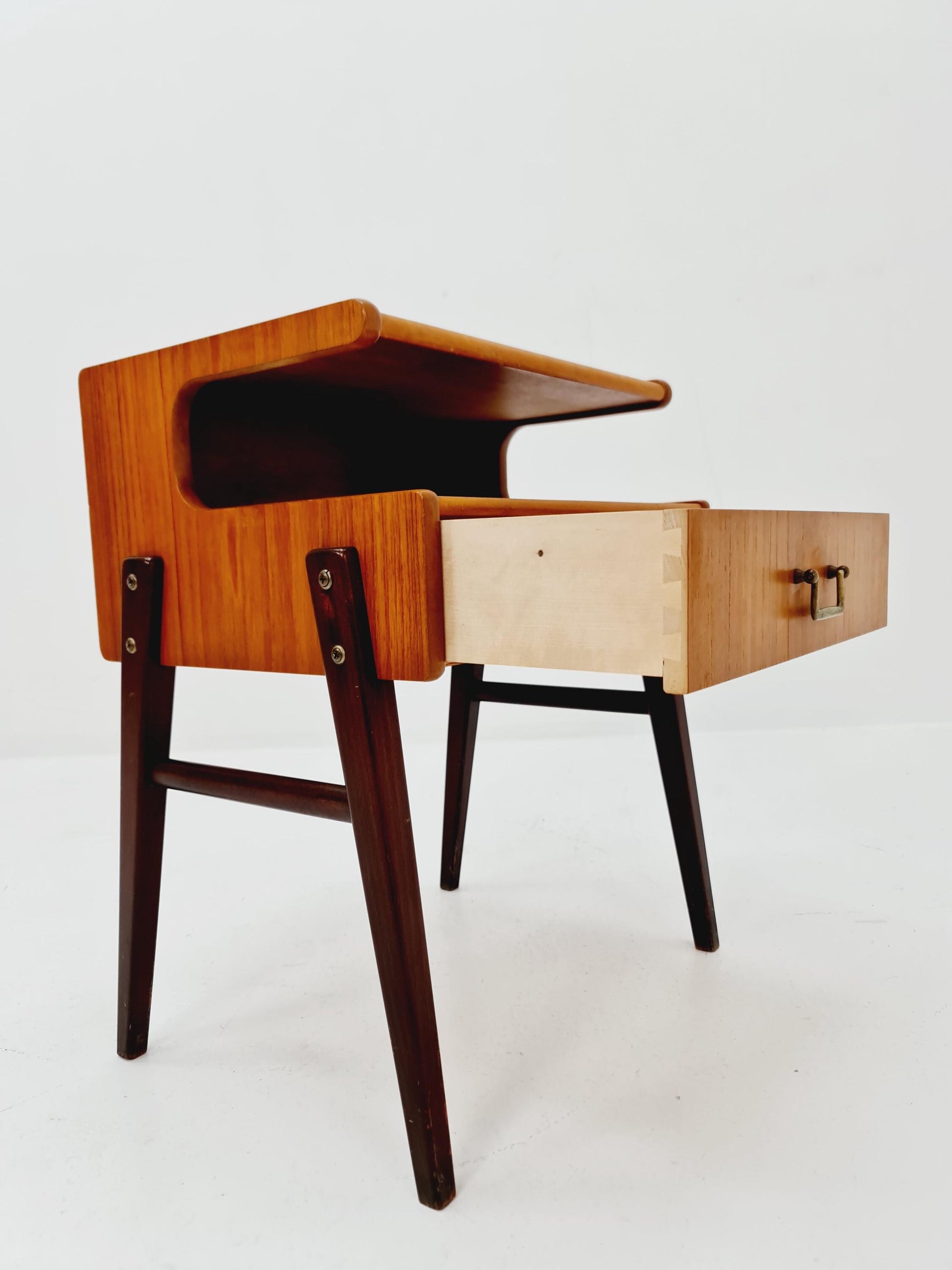 Midcentury Carlström & Co Teak Vintage Side table/ Bedside table/ Night stand straight from the sixties