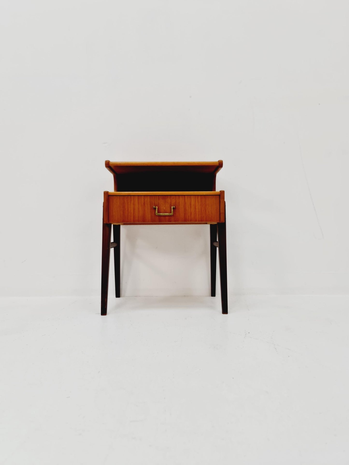 Midcentury Carlström & Co Teak Vintage Side table/ Bedside table/ Night stand straight from the sixties