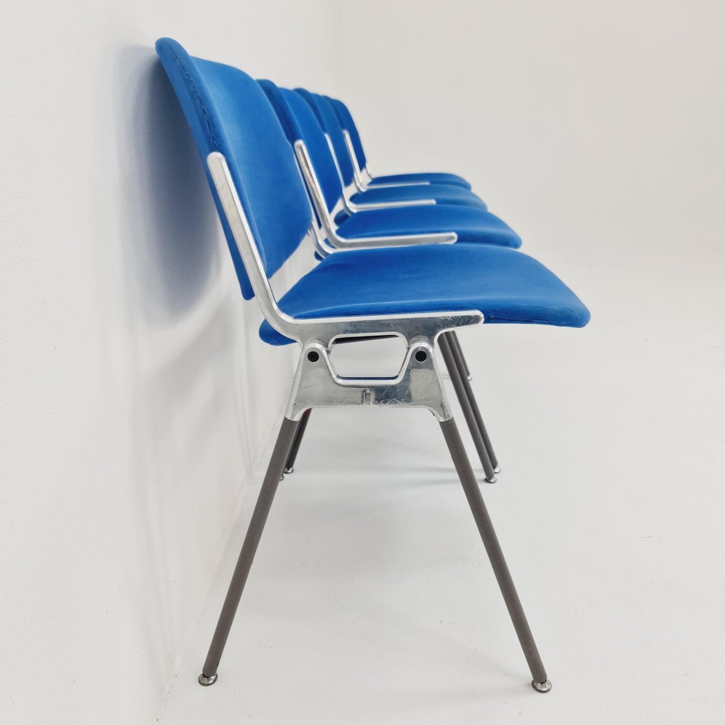 Set of 4 Italian Mid-Century Modern DSC Chairs by Giancarlo Piretti for Castelli / Anonima Castelli, 1970s