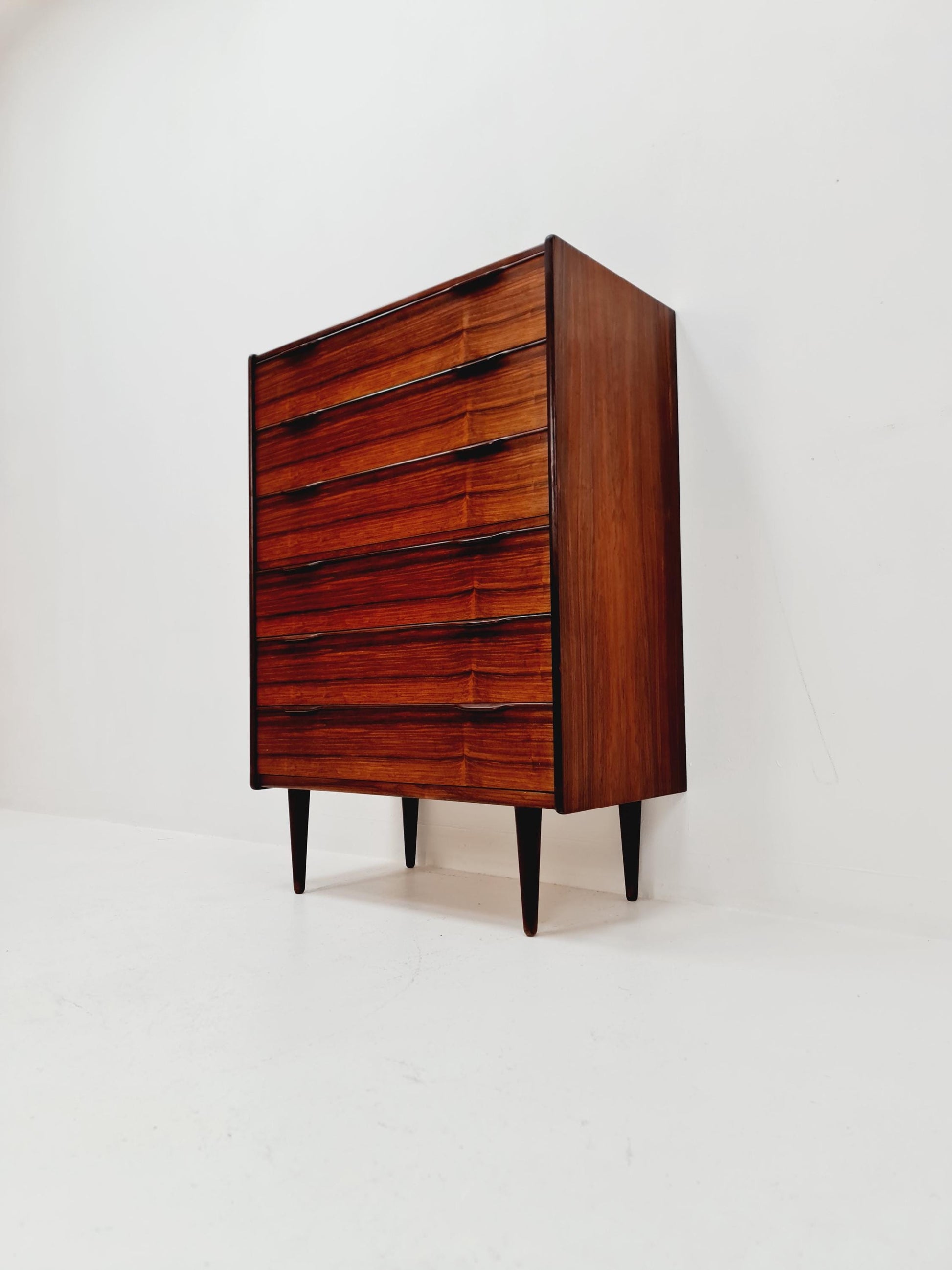 Midcentury Danish chest of drawers, 6 drawer dresser, cabinet By Fredericica, 1960s