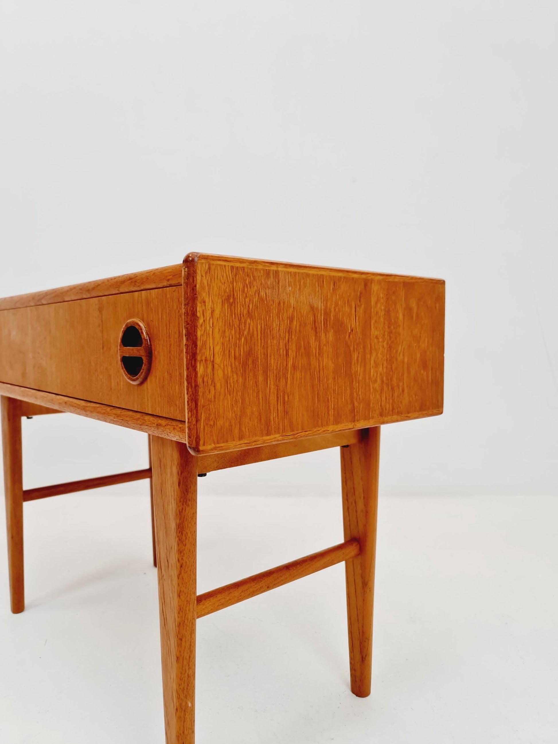 Midcentury Carlström & Co Teak Vintage Side table/ Bedside table/ Night stand straight from the sixties
