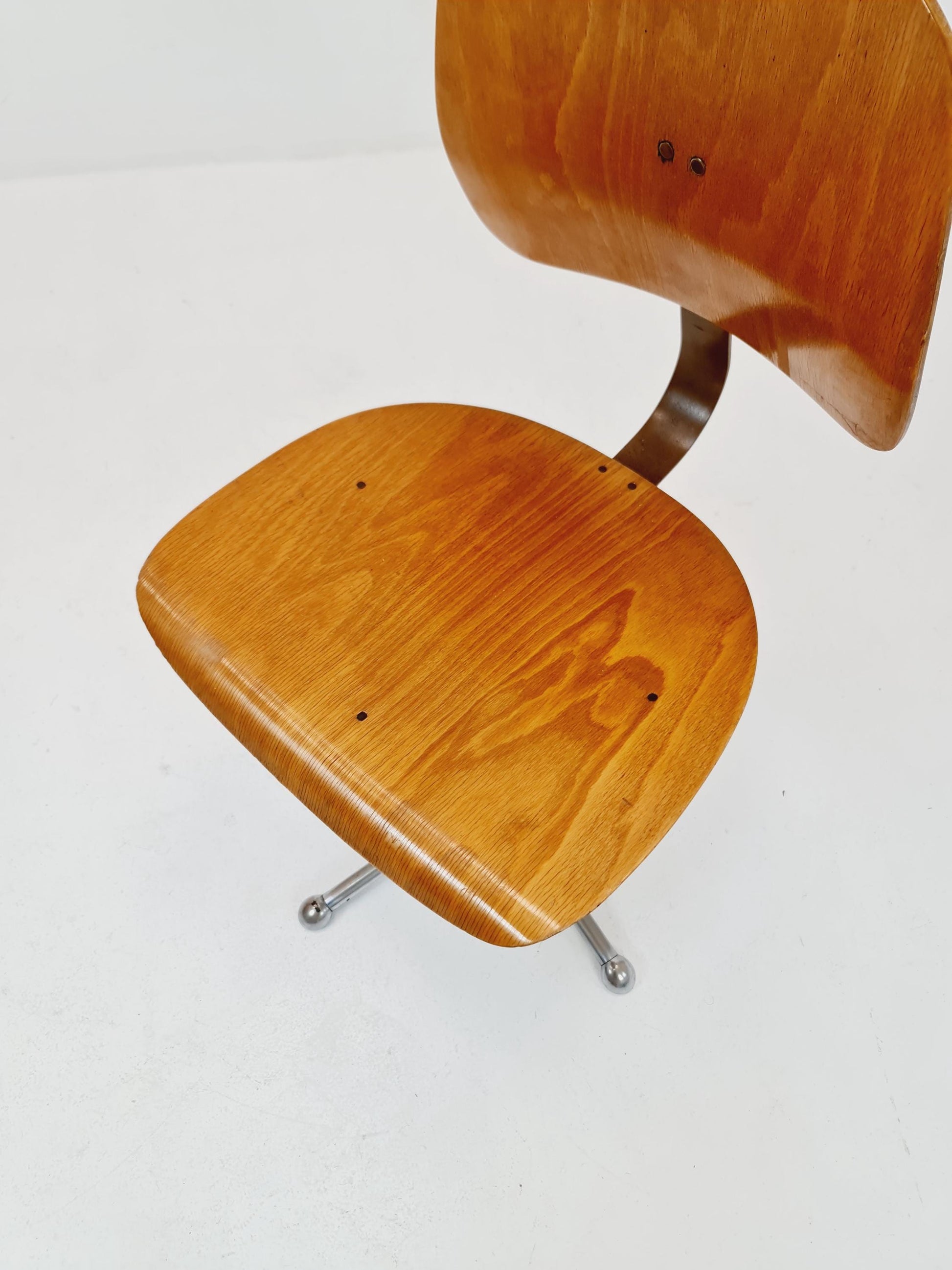 Bauhaus office chair in solid wood By Drabert 1960s