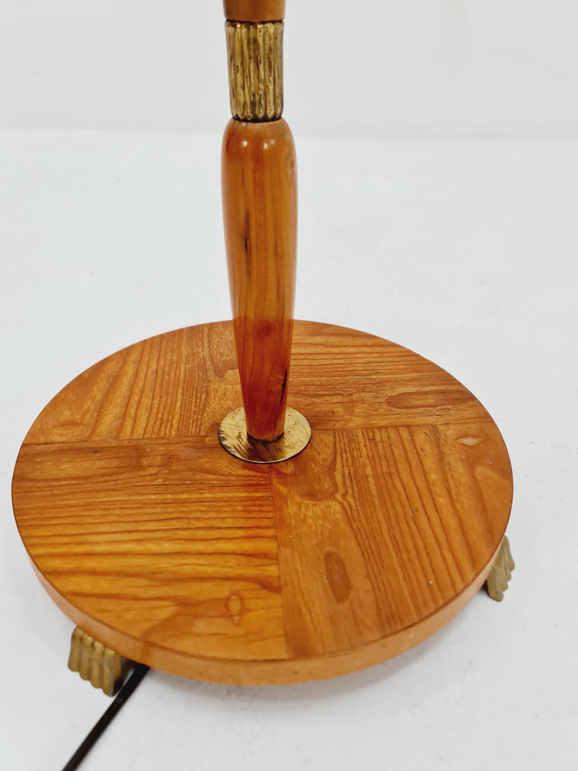 swedish Modern three flex arms brass & wood floor lamp, tütenlampe, 1950s