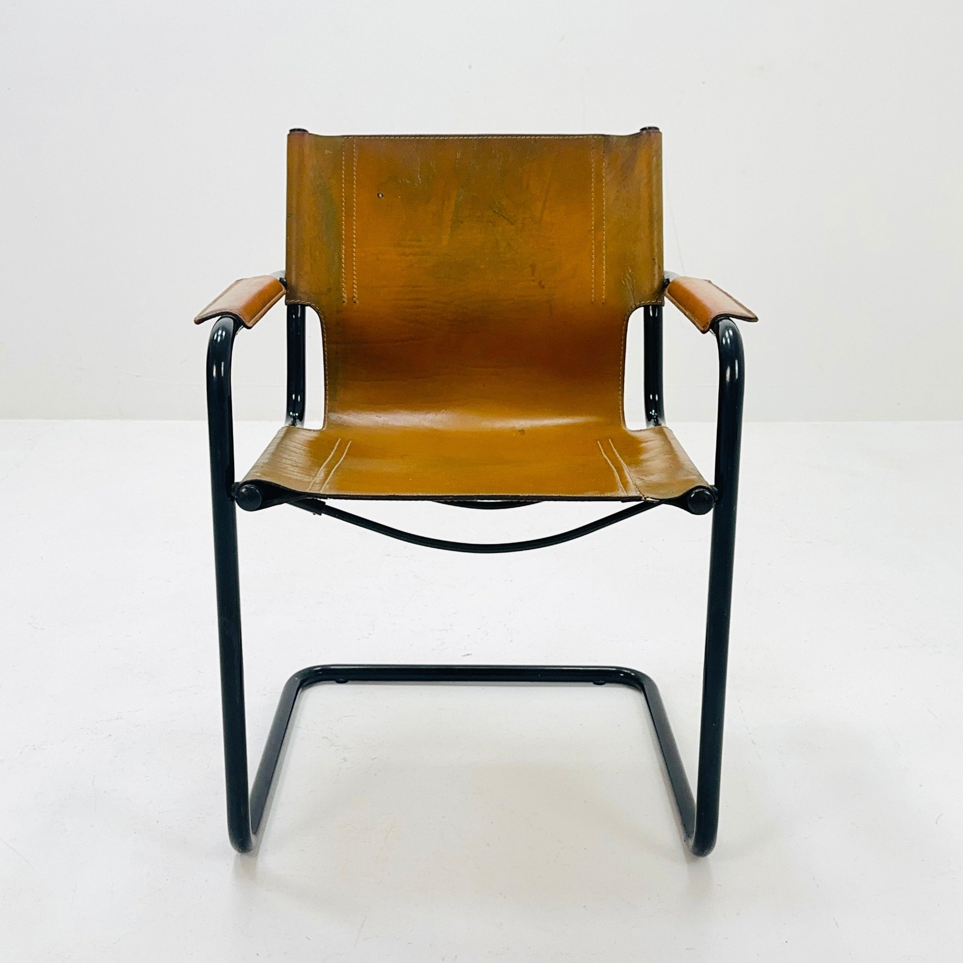 Mid century Bauhaus Visitor leather armchair for Mattei Grassi 1970s Italy