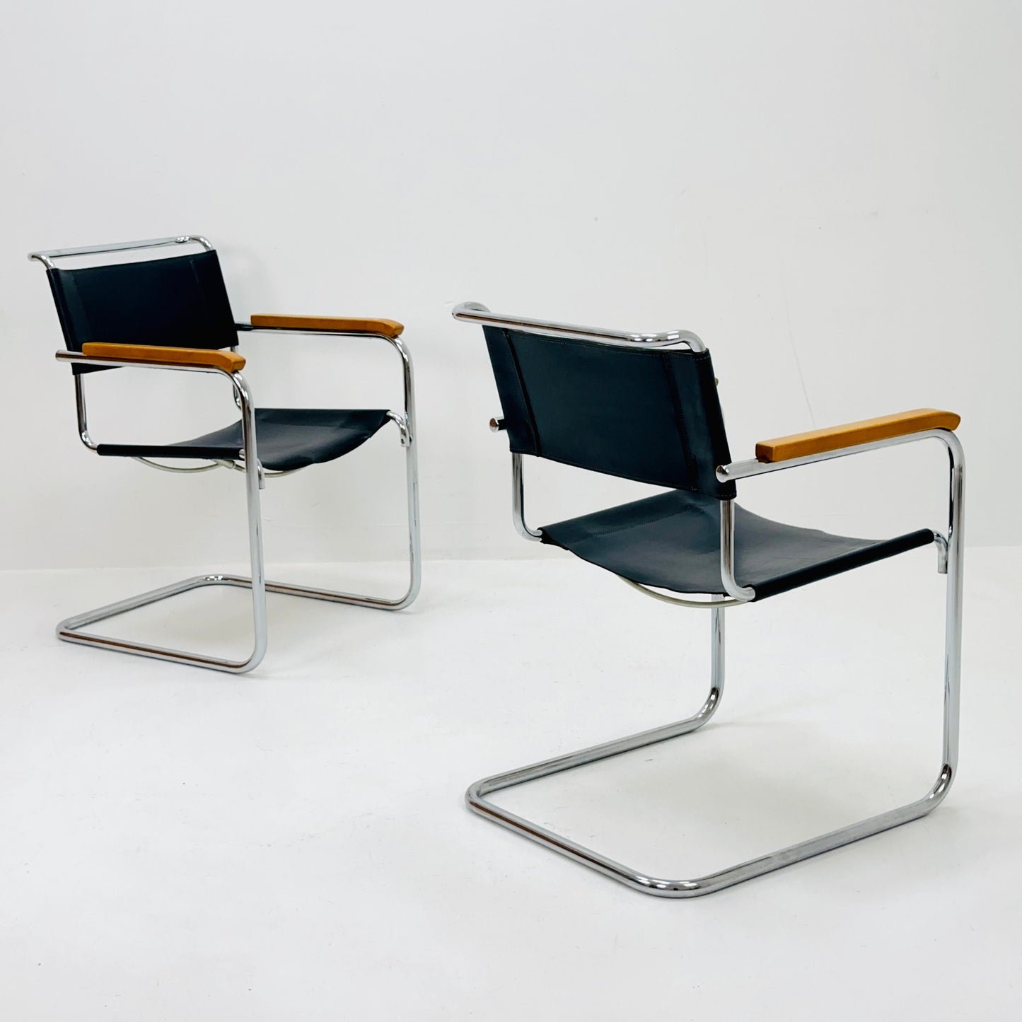 set of 2 Bauhaus black leather iconic armchairs by mart Stam for Thonet 1980s