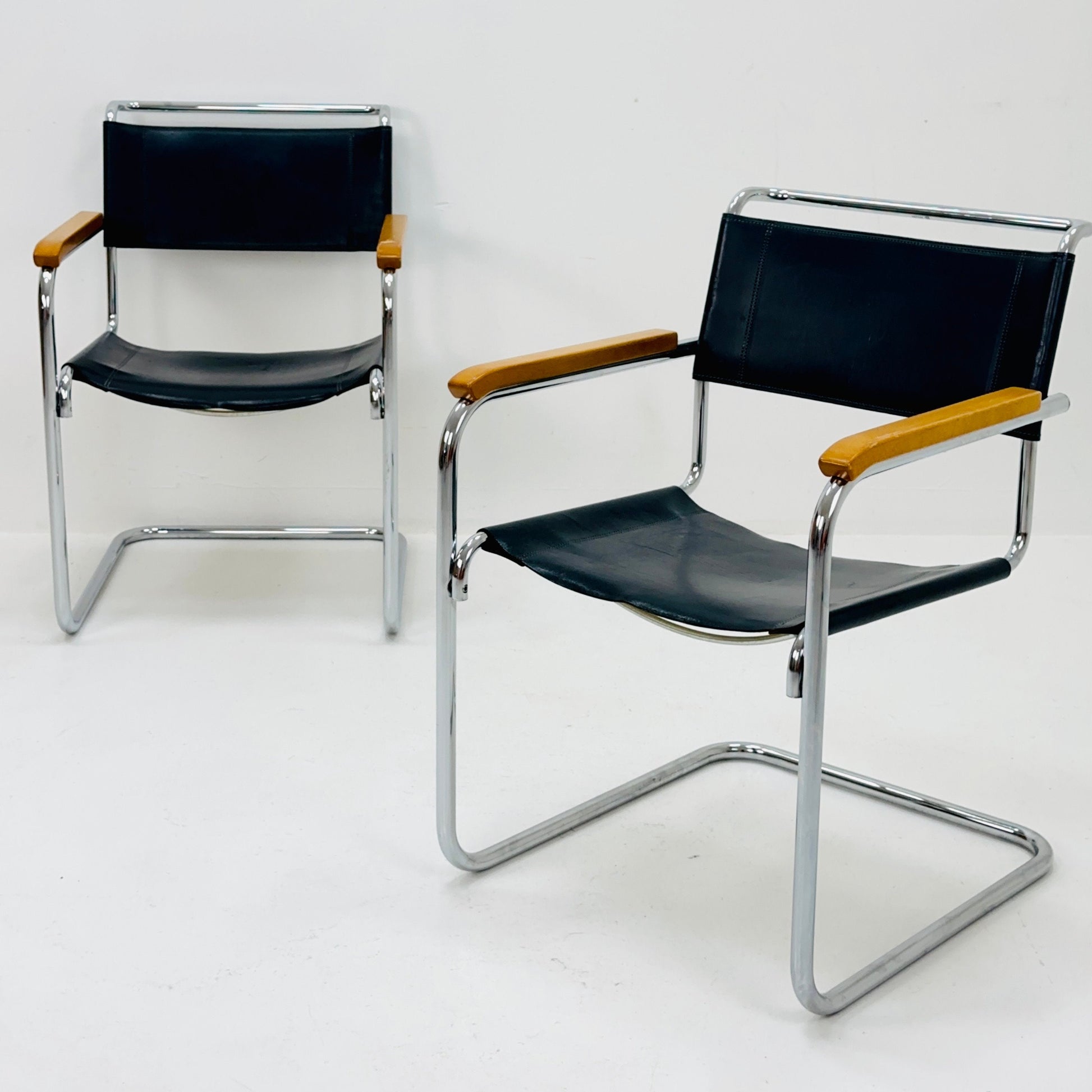set of 2 Bauhaus black leather iconic armchairs by mart Stam for Thonet 1980s