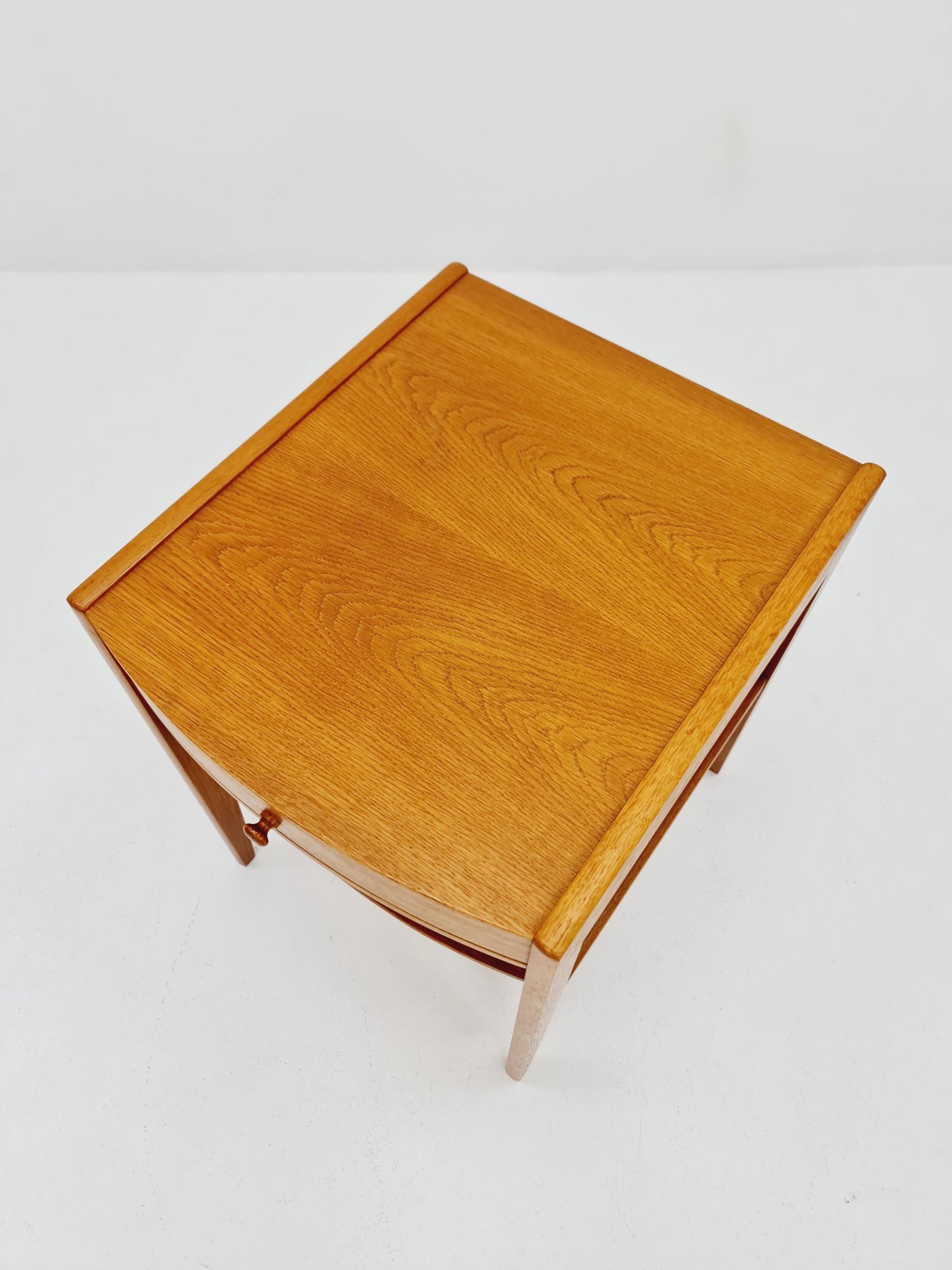 Mid century Scandinavian oak side table / bedside table, 1960s
