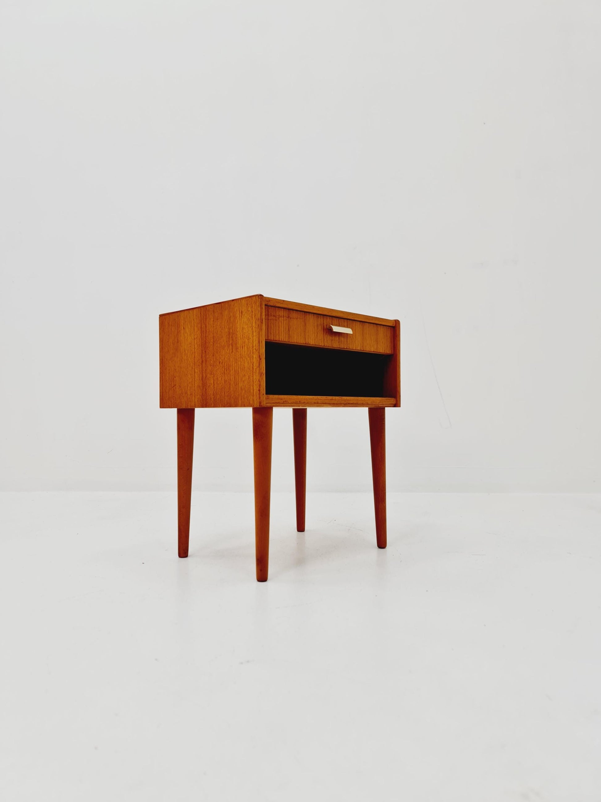 Mid century Scandinavian teak side table / bedside table, 1960s