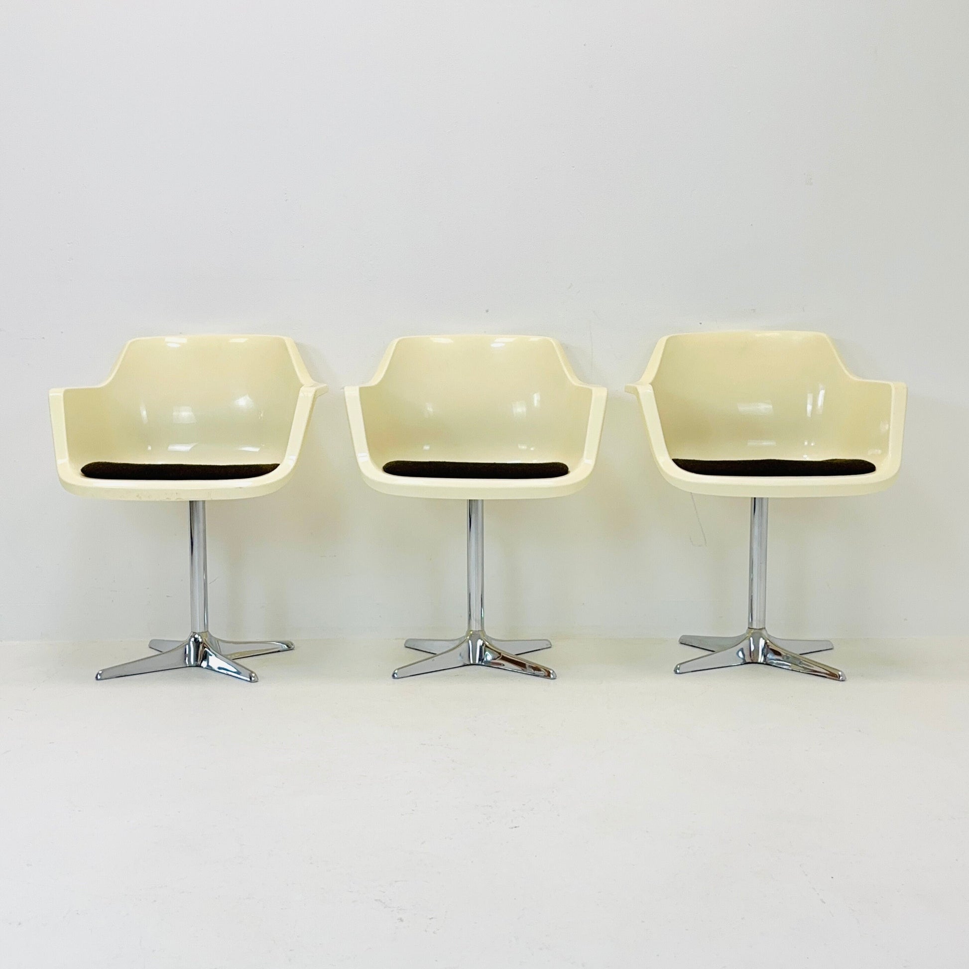 Set of 3 Space age armchairs by G. Leowald for Wilkhahn, 1970s